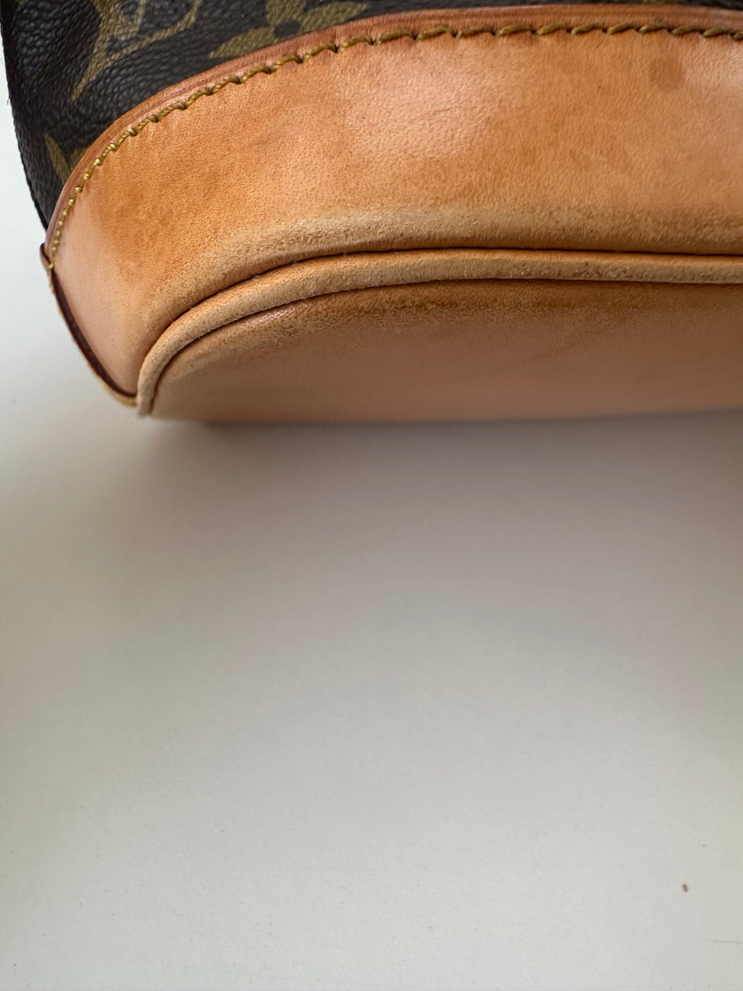 Louis Vuitton Alma