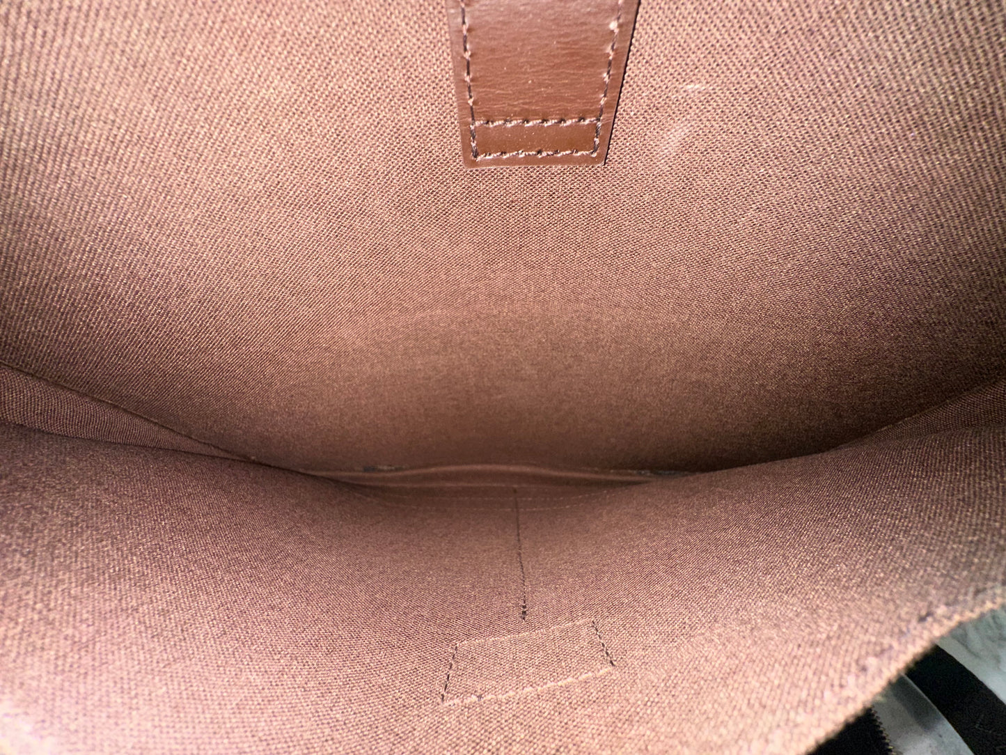 Louis Vuitton Savana Laptop