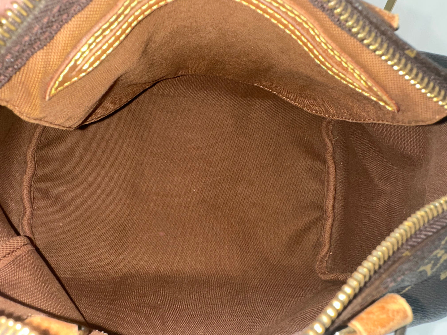 Louis Vuitton Speedy 25