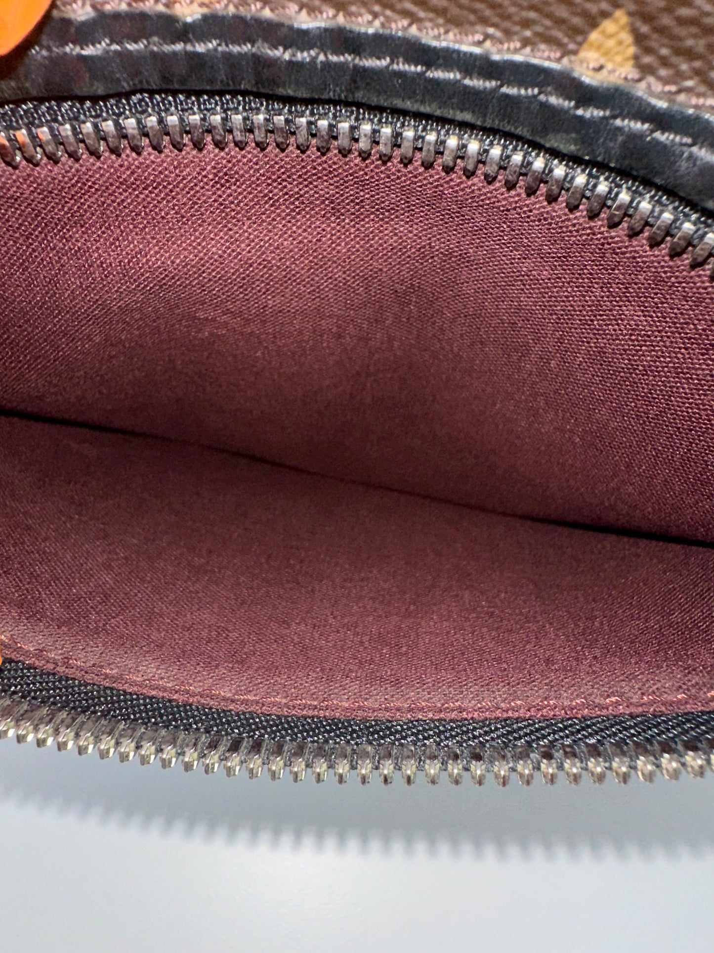Louis Vuitton Macassar Bus MM
