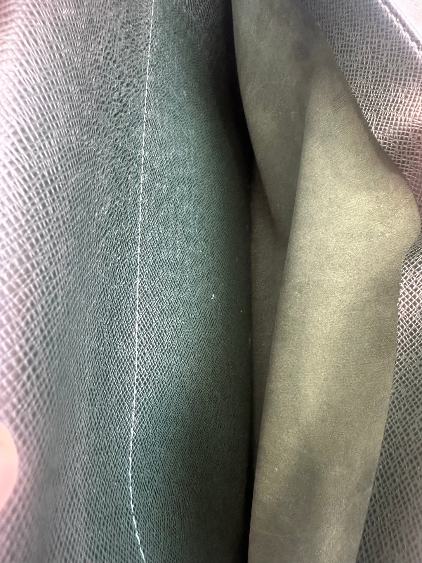 Louis Vuitton Taiga Serviette Kourad