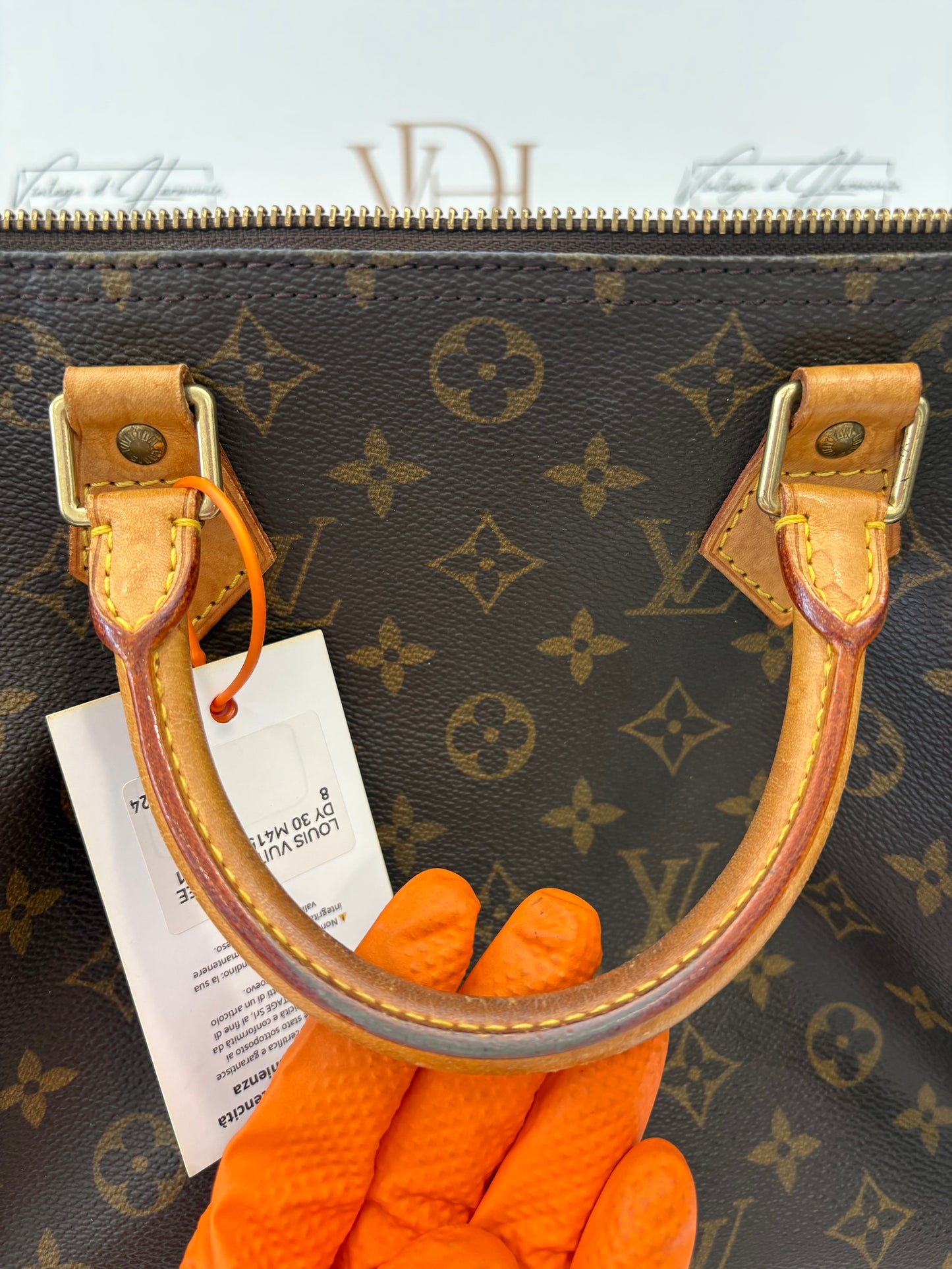 0188677 - Louis Vuitton Speedy 30