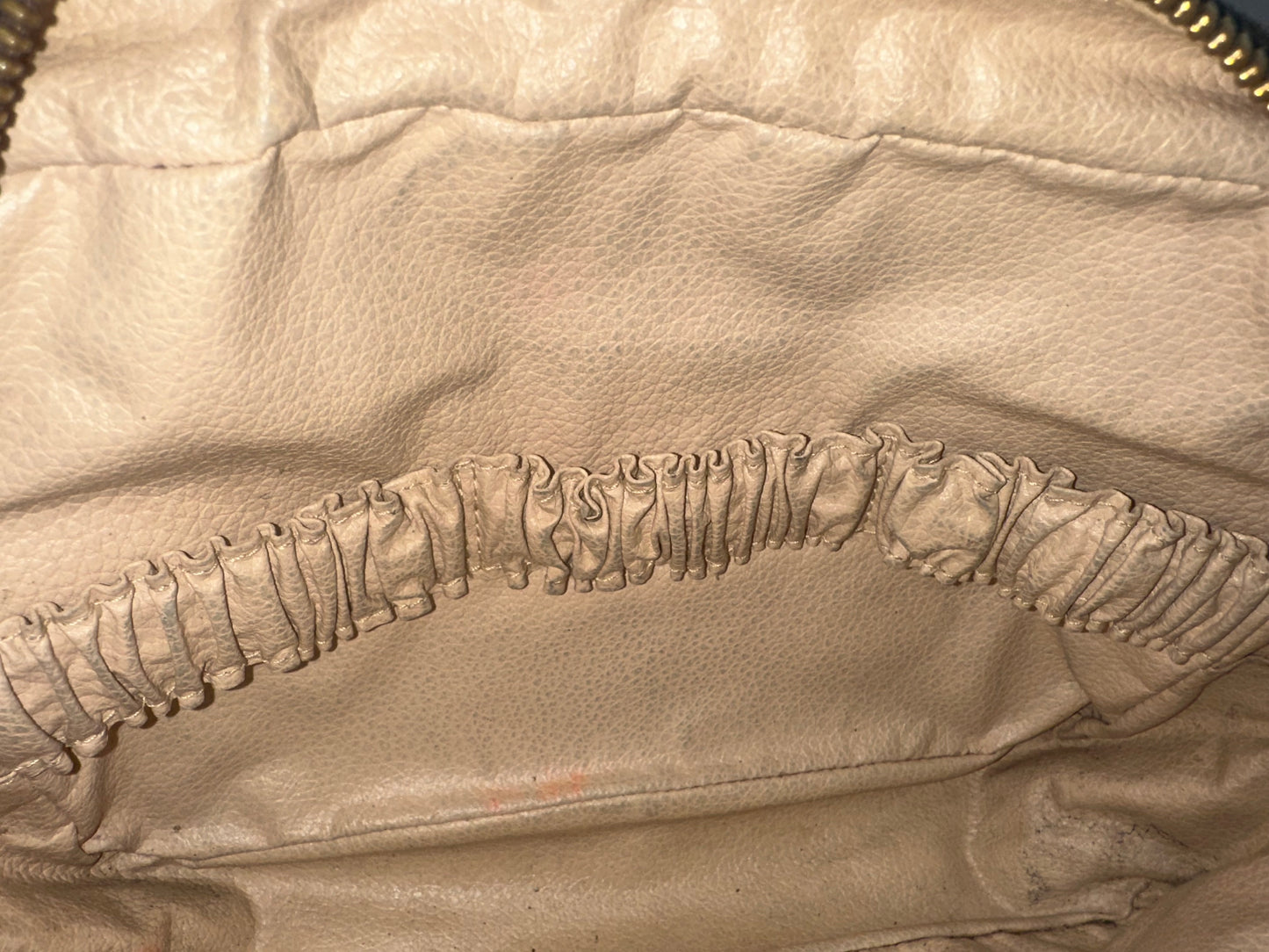Louis Vuitton Trousse Toilette 23