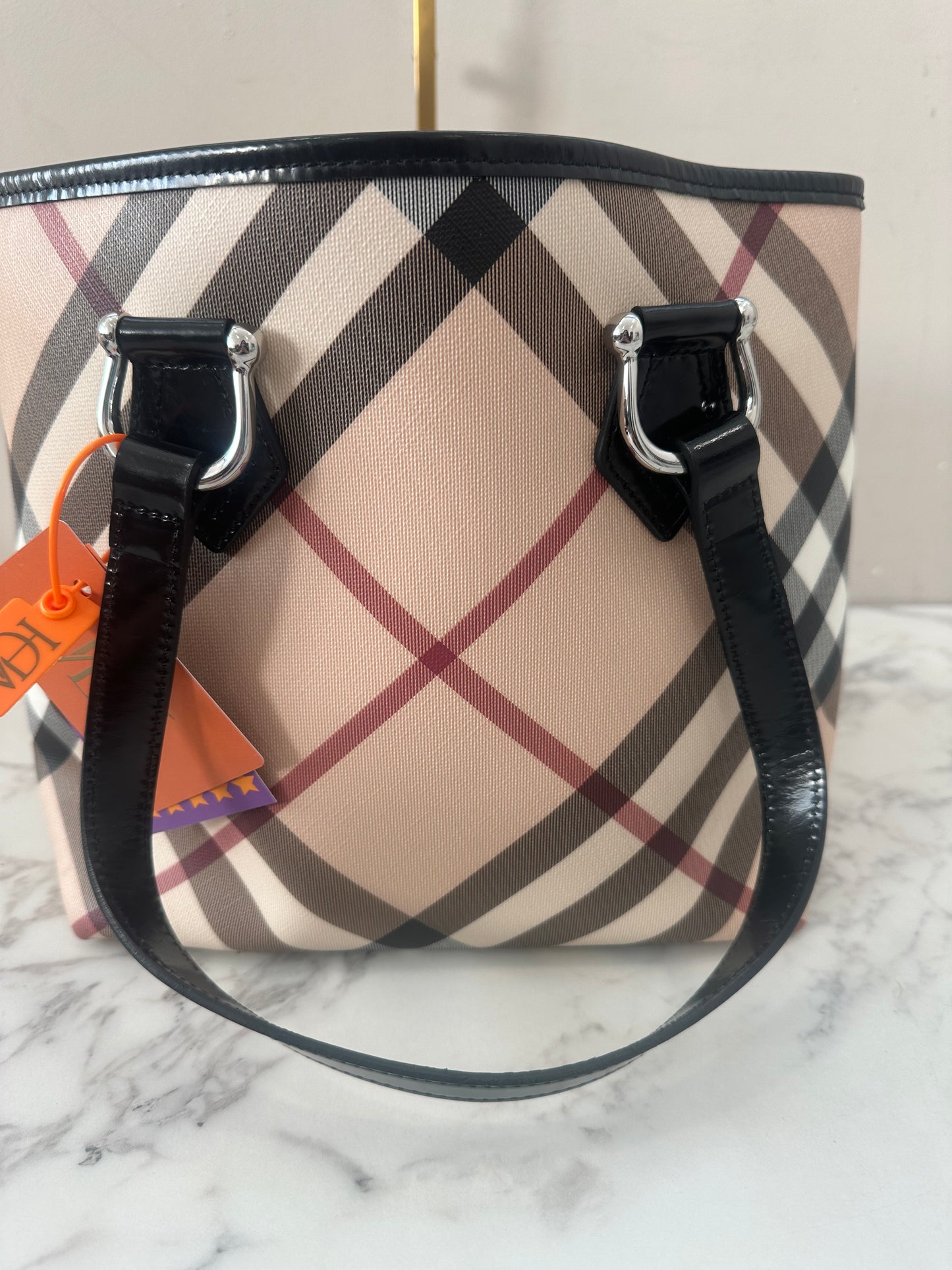 Burberry Beige