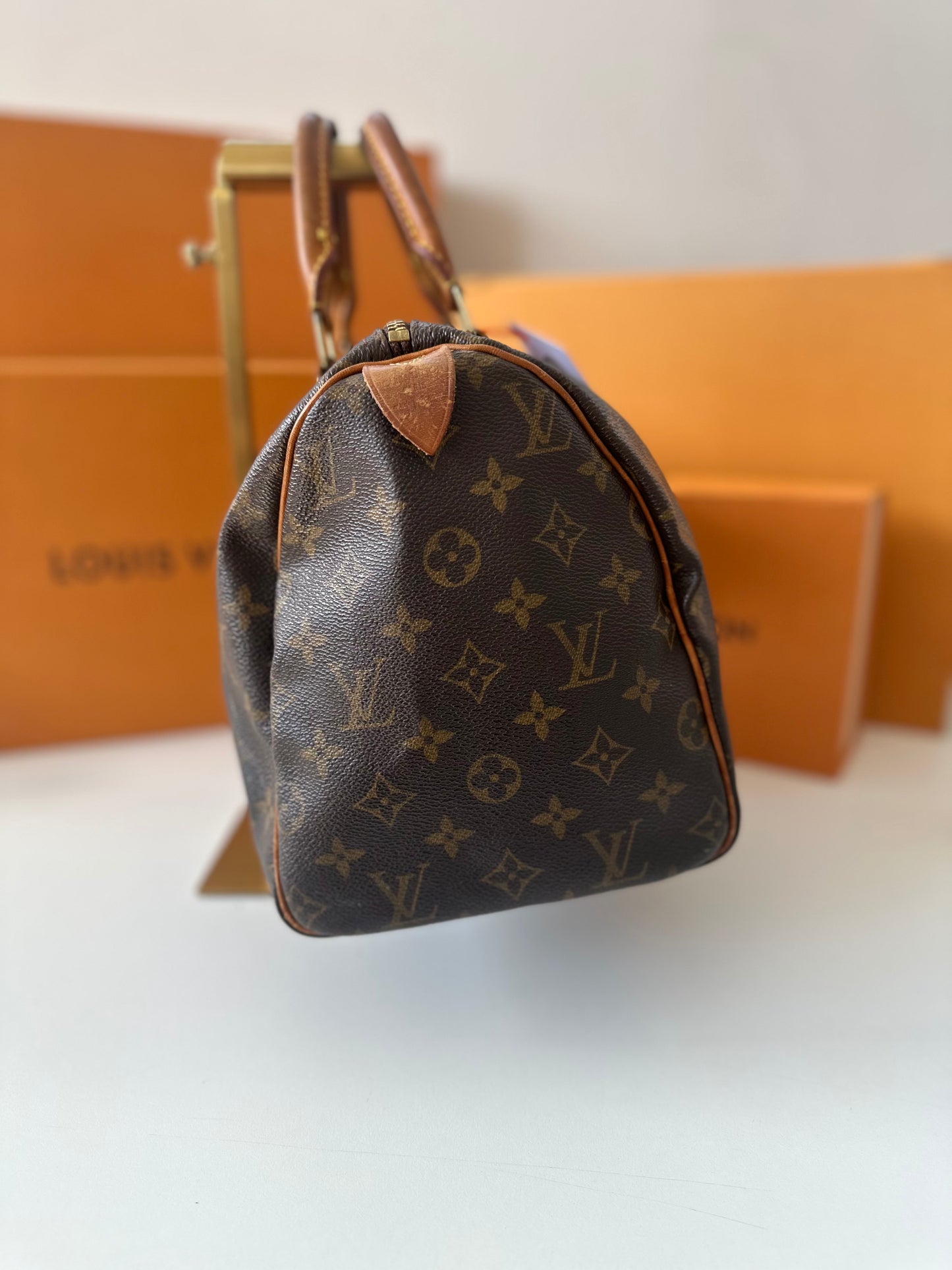 Louis Vuitton Speedy 30