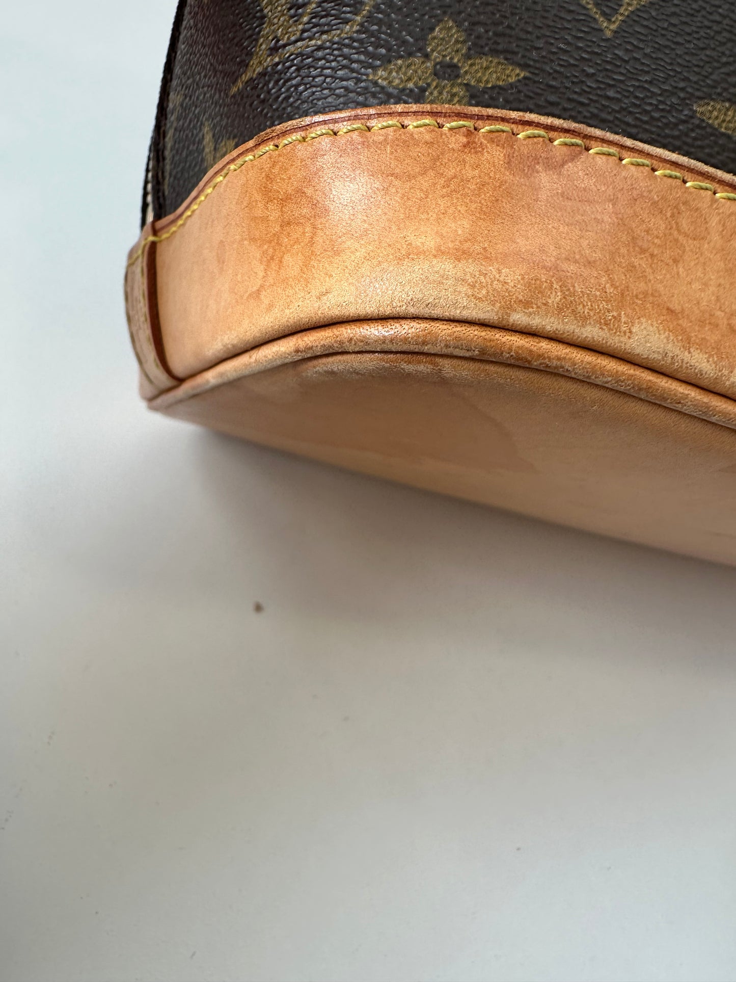 Louis Vuitton Alma