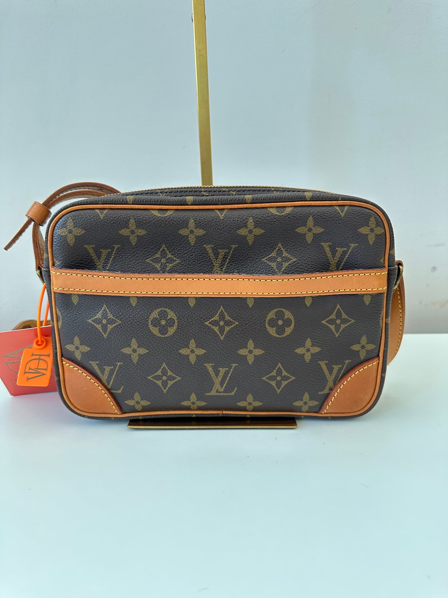 Louis Vuitton Trocadero 24