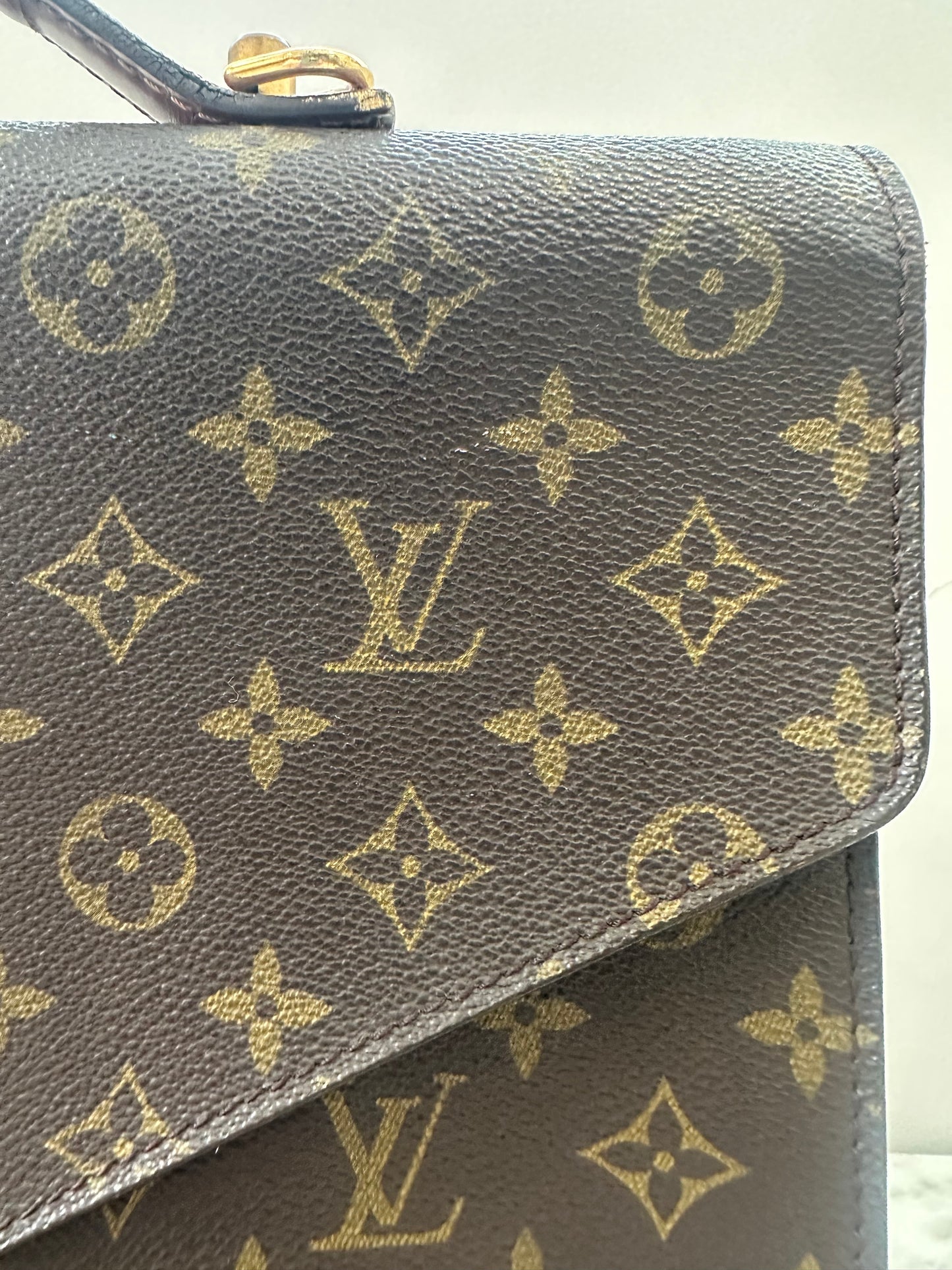 Louis Vuitton Porte Documents Band