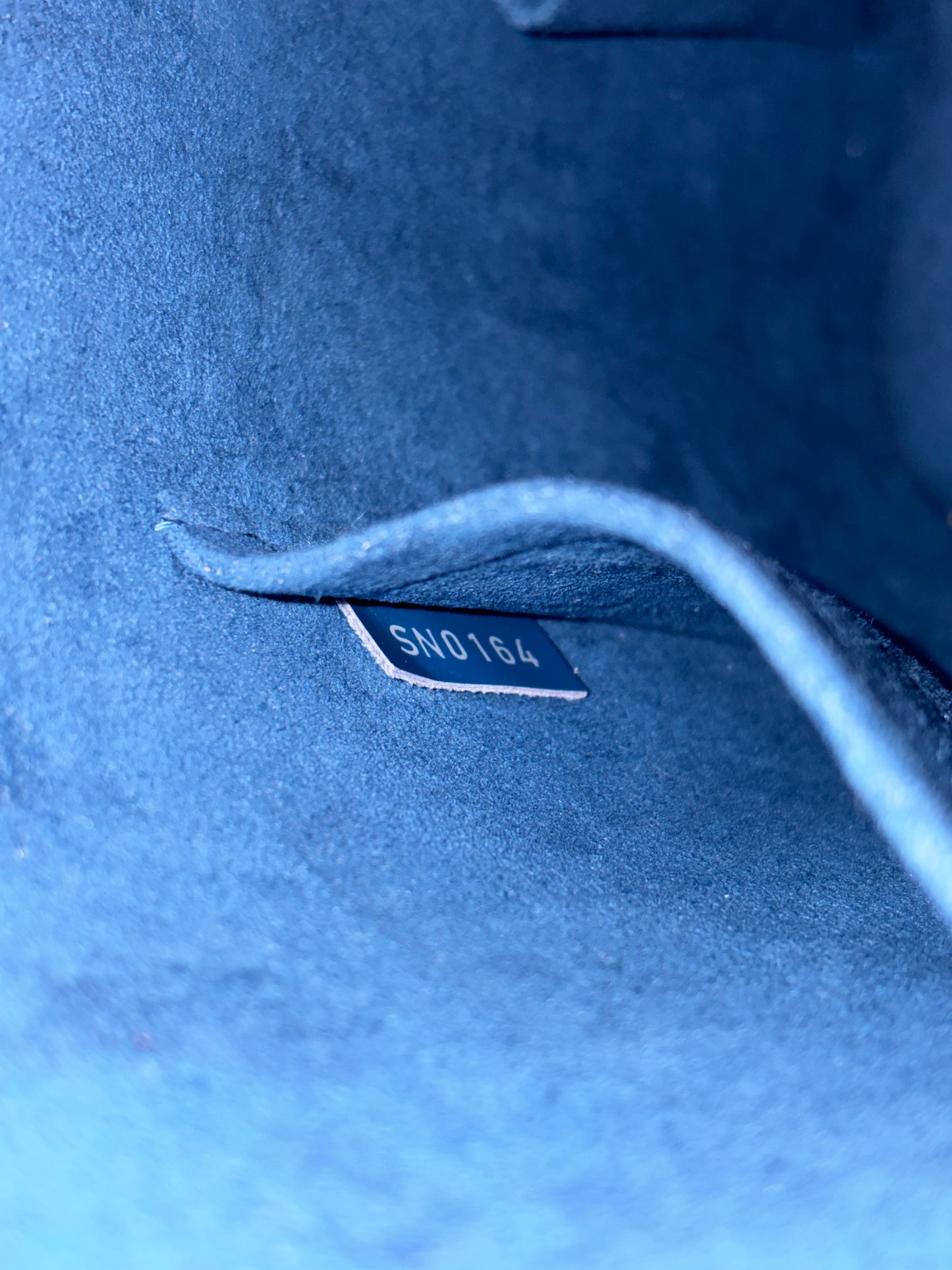 383260 - Louis Vuitton Alma Epi Blu