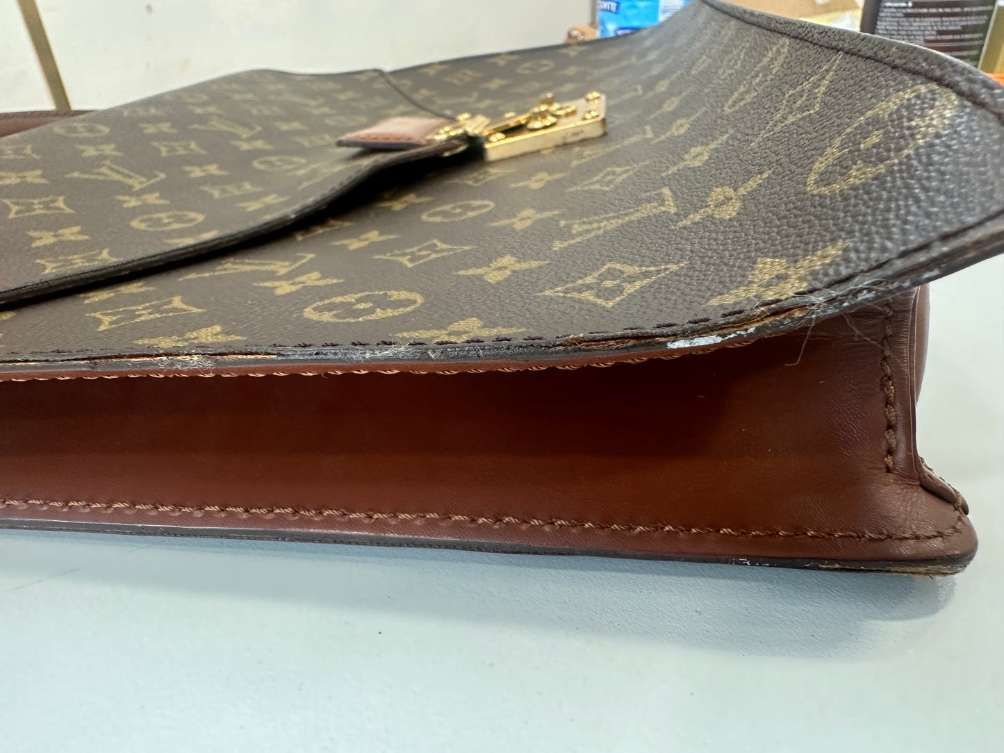 Louis Vuitton Porte Documents Band
