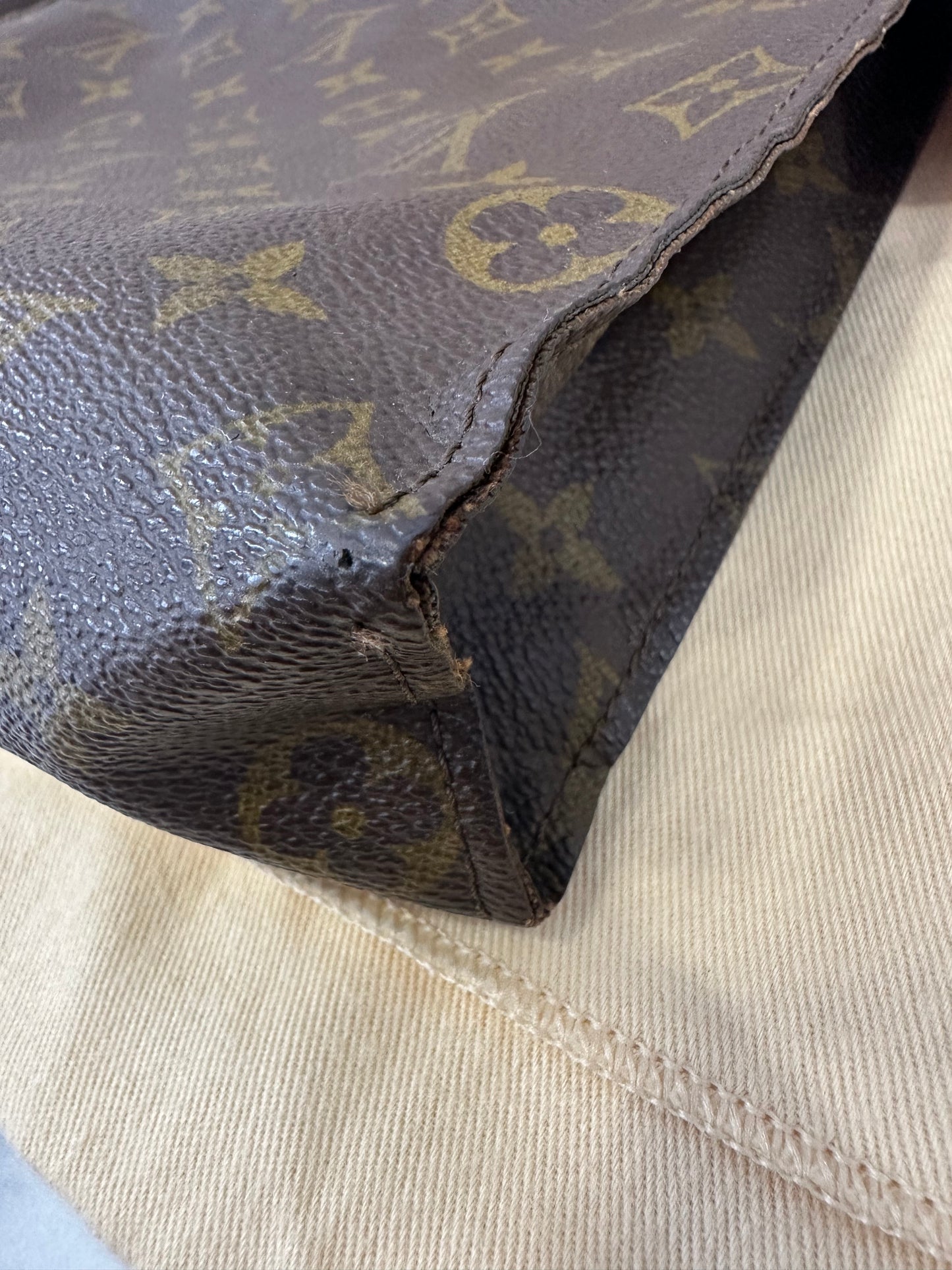 Louis Vuitton Toilette 26