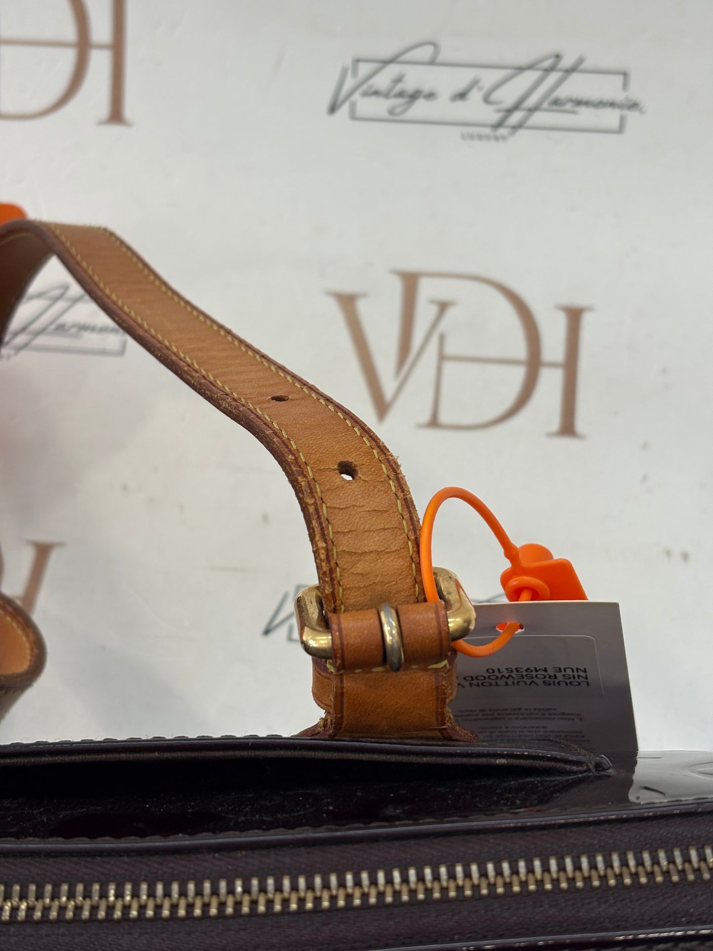 018649 - Louis Vuitton Vernis Rosewood