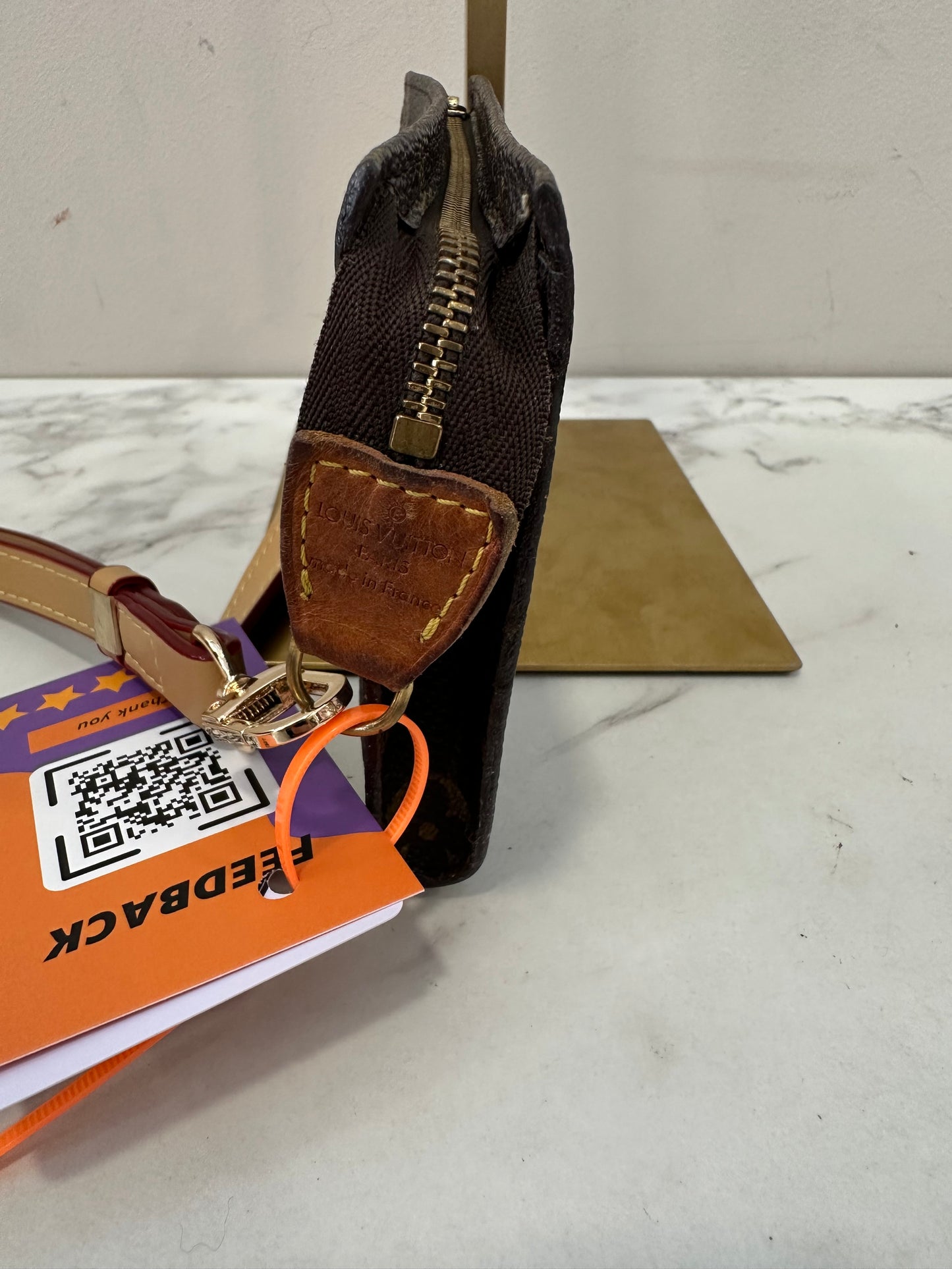 Louis Vuitton Pochette Bucket