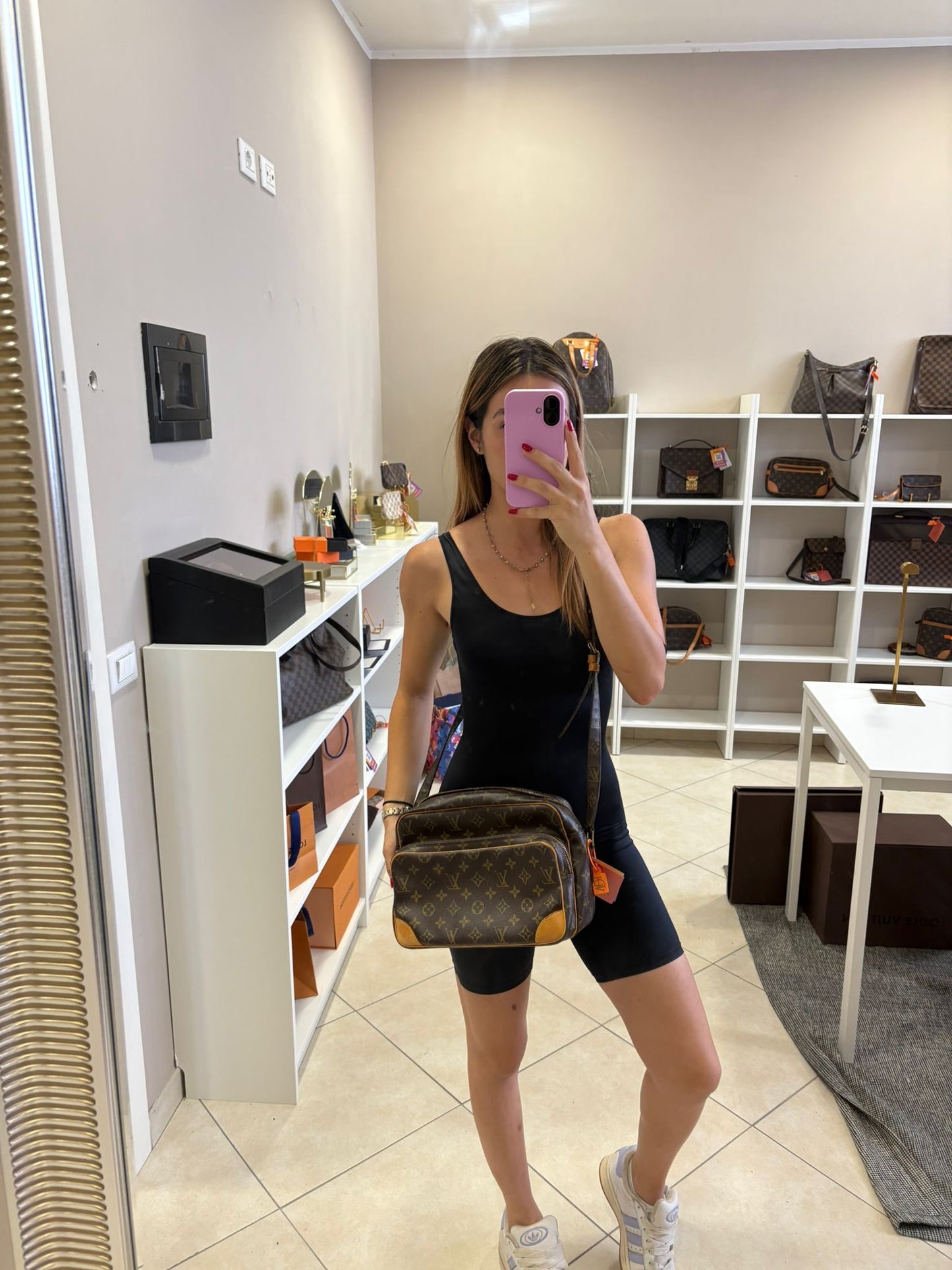 Louis Vuitton Nile
