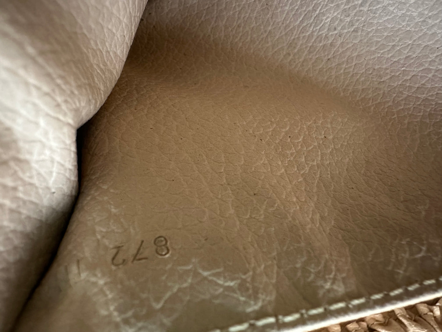 Louis Vuitton Trousse Toilette 28