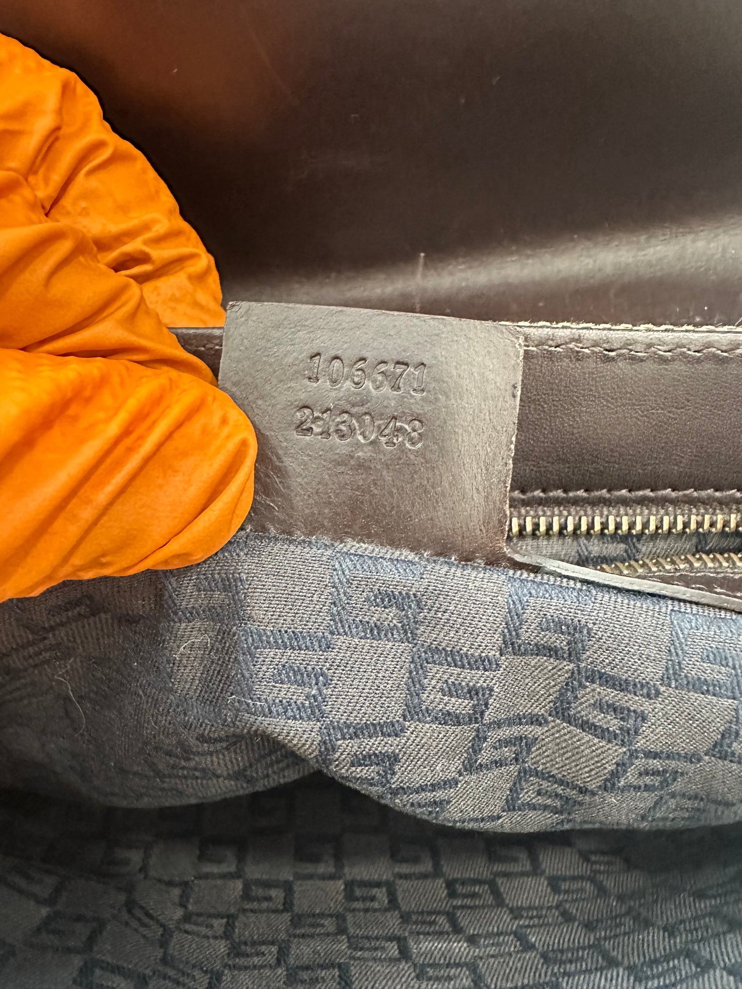 382300 - Gucci Vintage