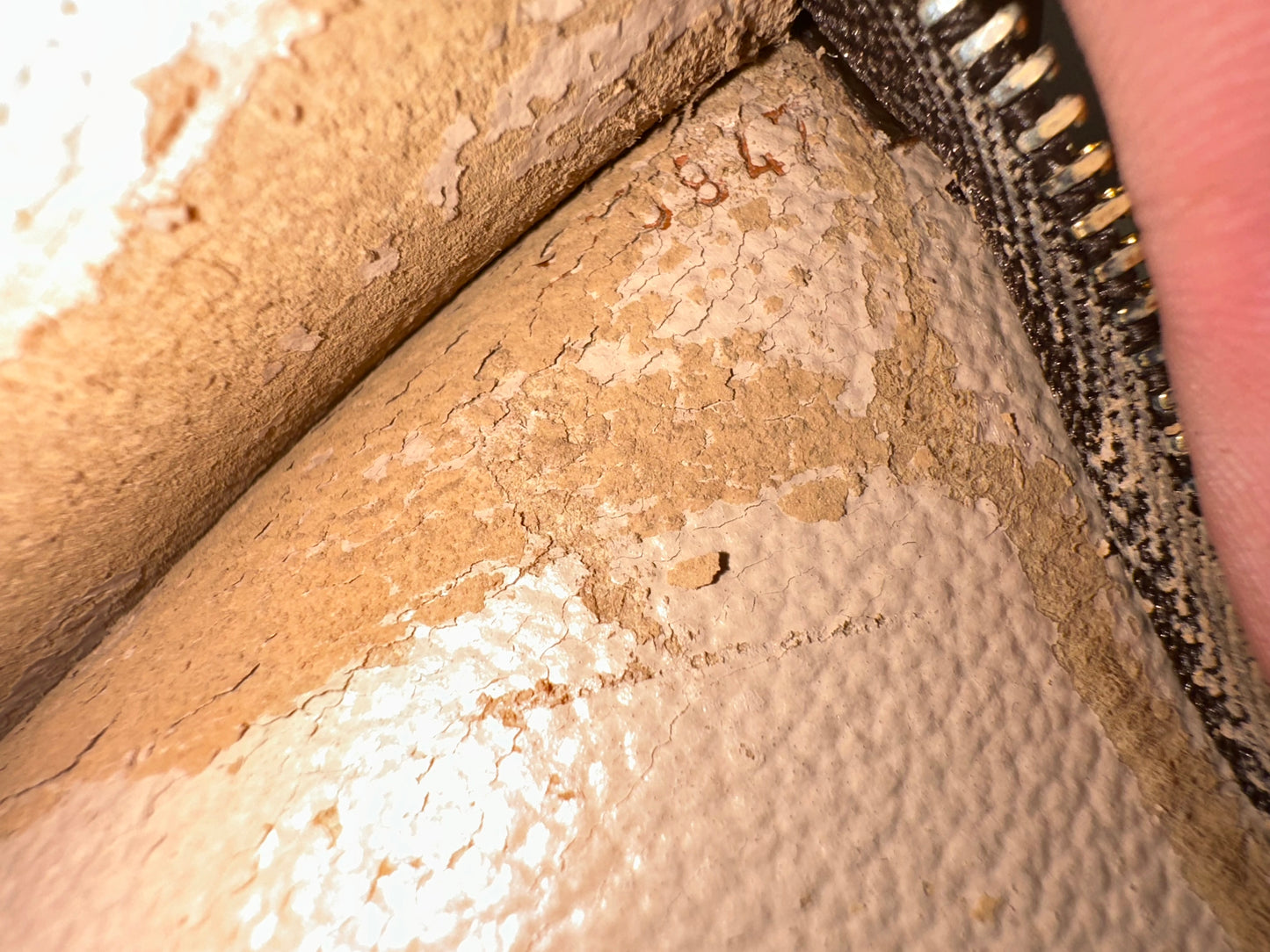 Louis Vuitton Pochette Bucket