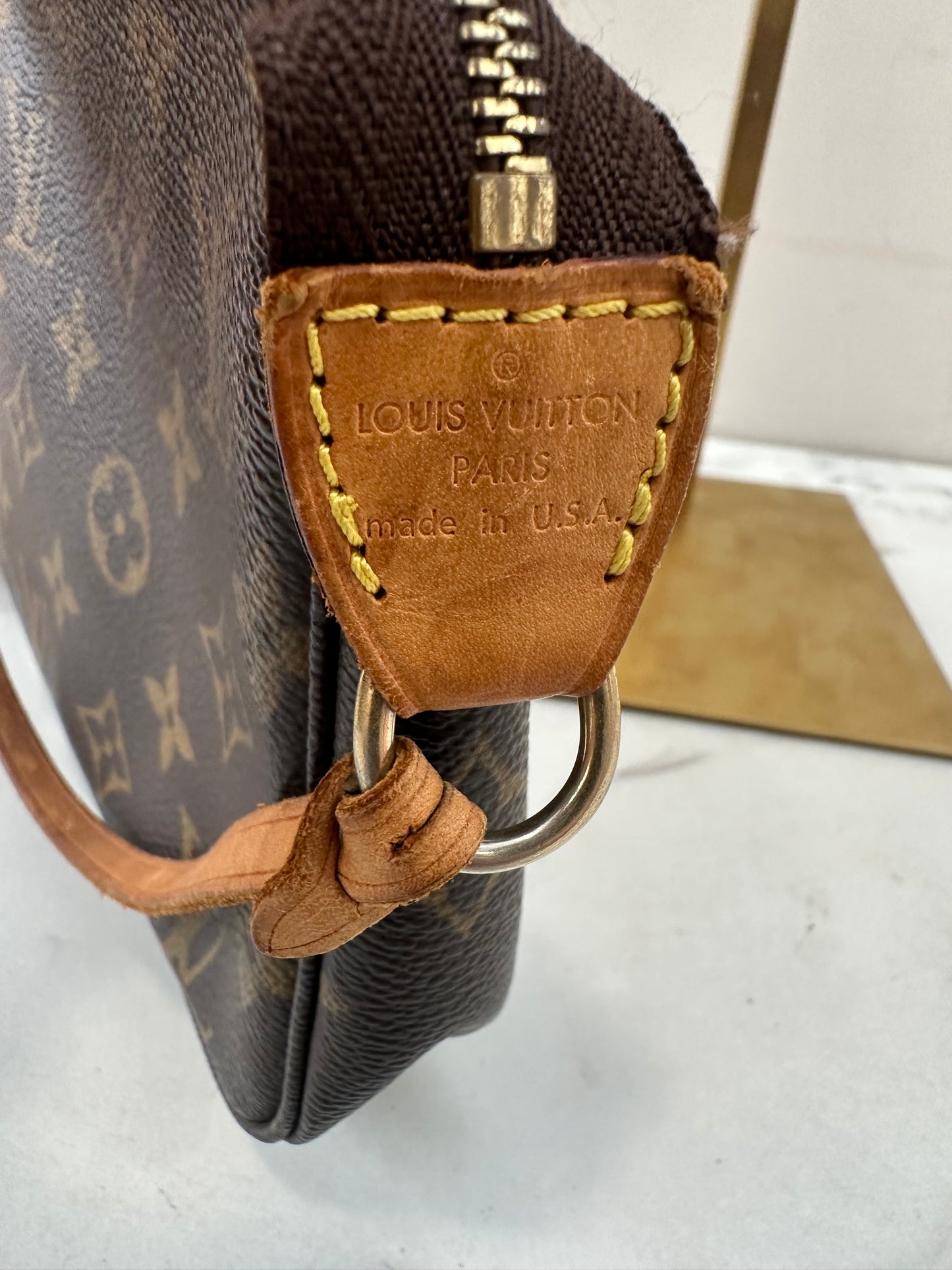 Louis Vuitton Pochette