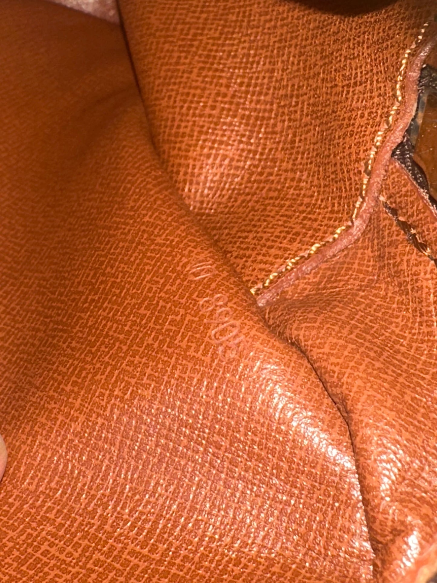 Louis Vuitton Trocadero 27