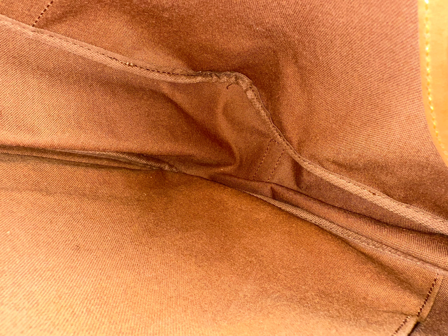 Louis Vuitton Saumur 35