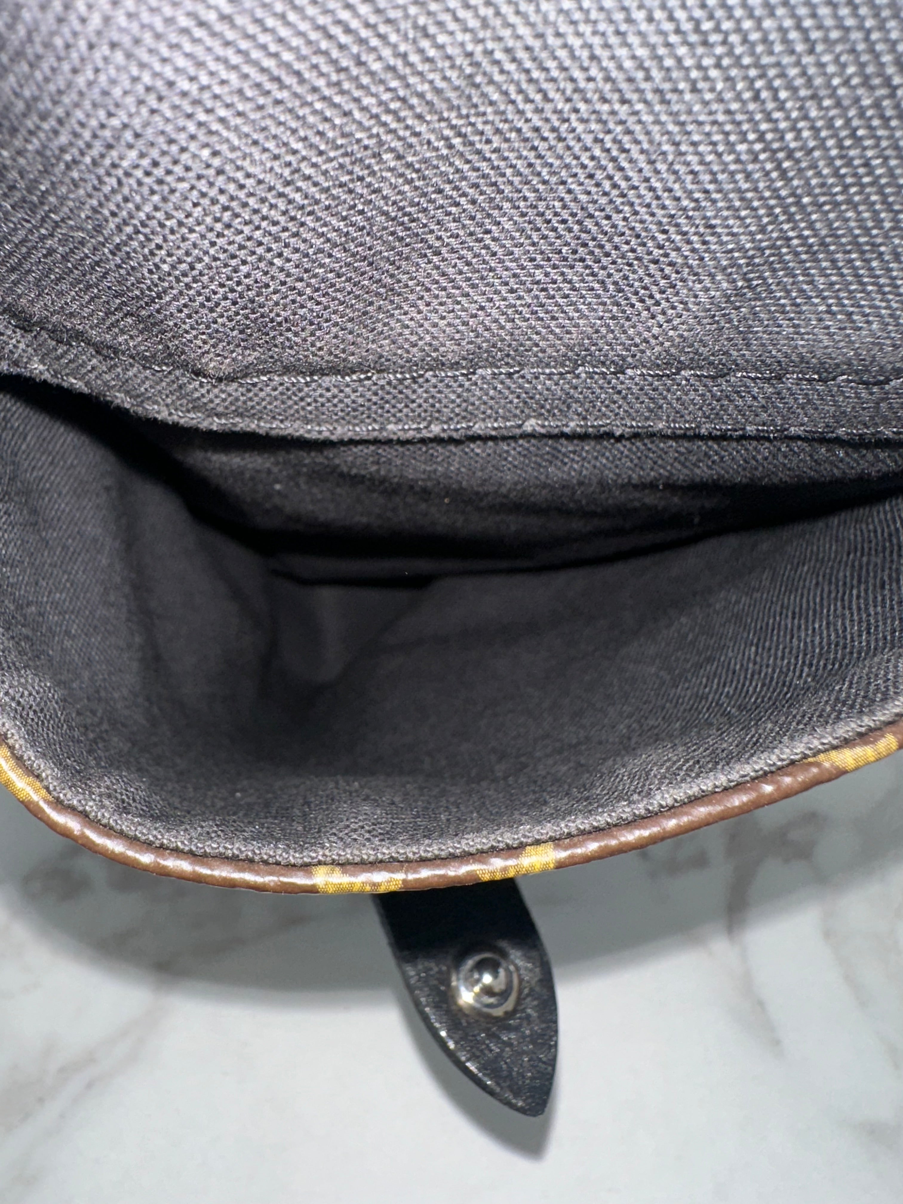 Louis Vuitton Macassar Christopher MM