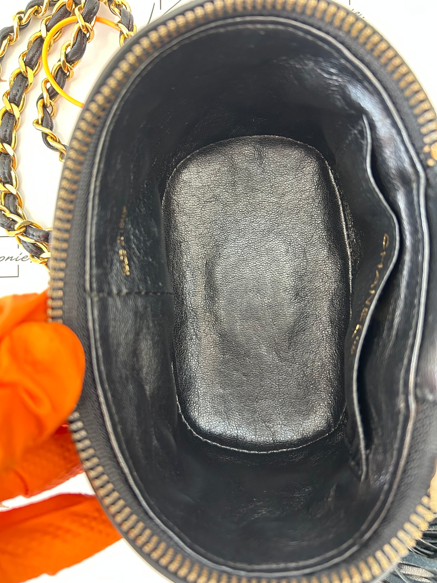 017040 - Chanel Black Lambskin Chain Shoulder Bag