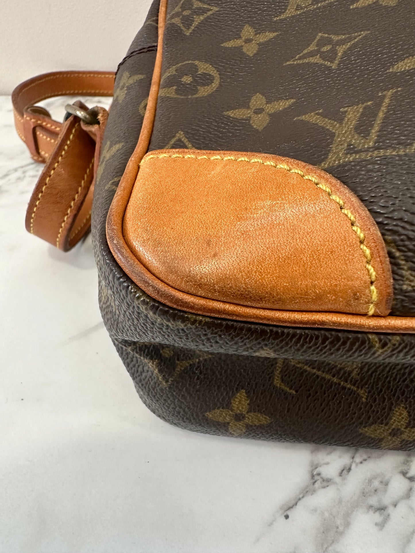 Louis Vuitton Trocadero 27
