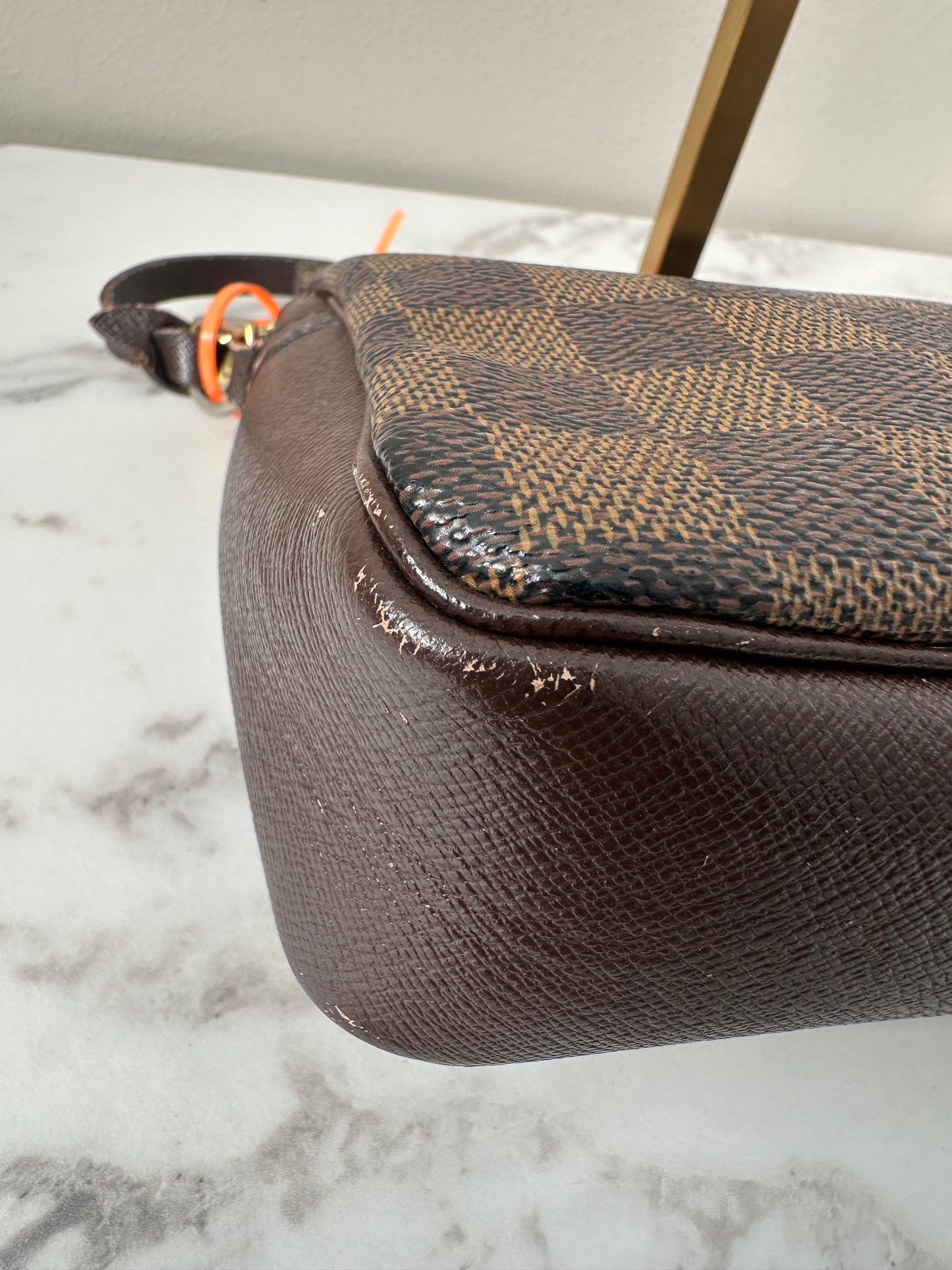 Louis Vuitton Pochette Damier