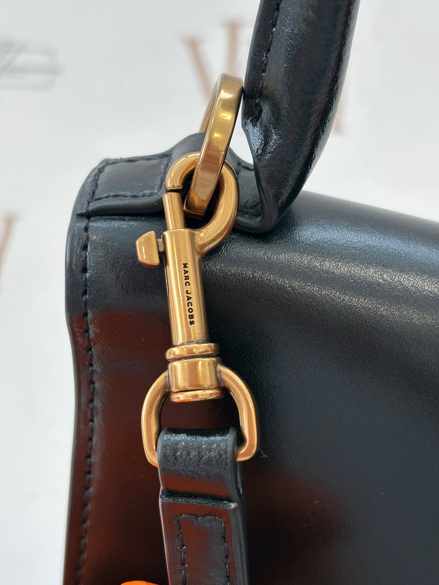 102600 - Marc Jacobs St.Marc