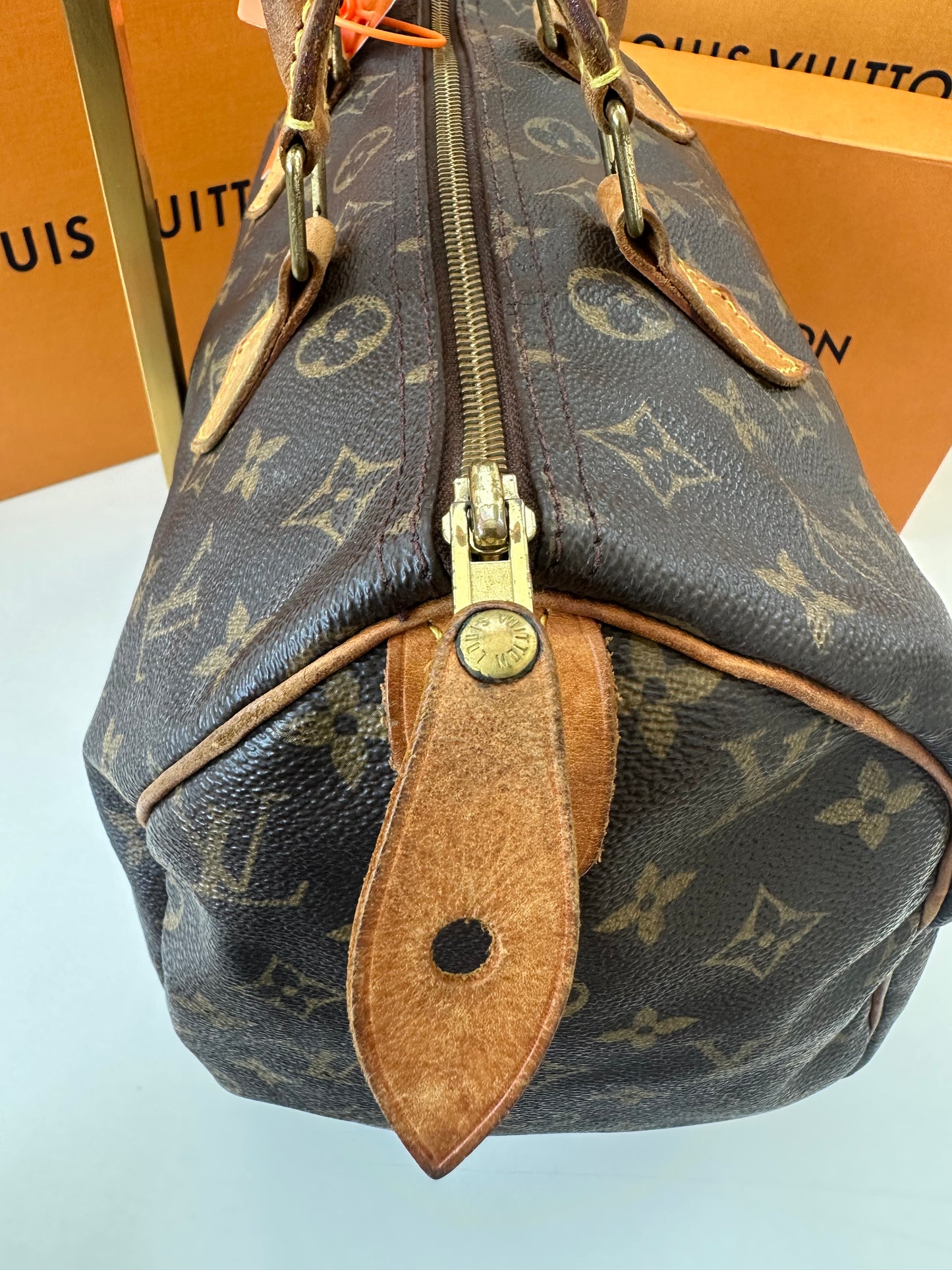 Louis Vuitton Speedy 30