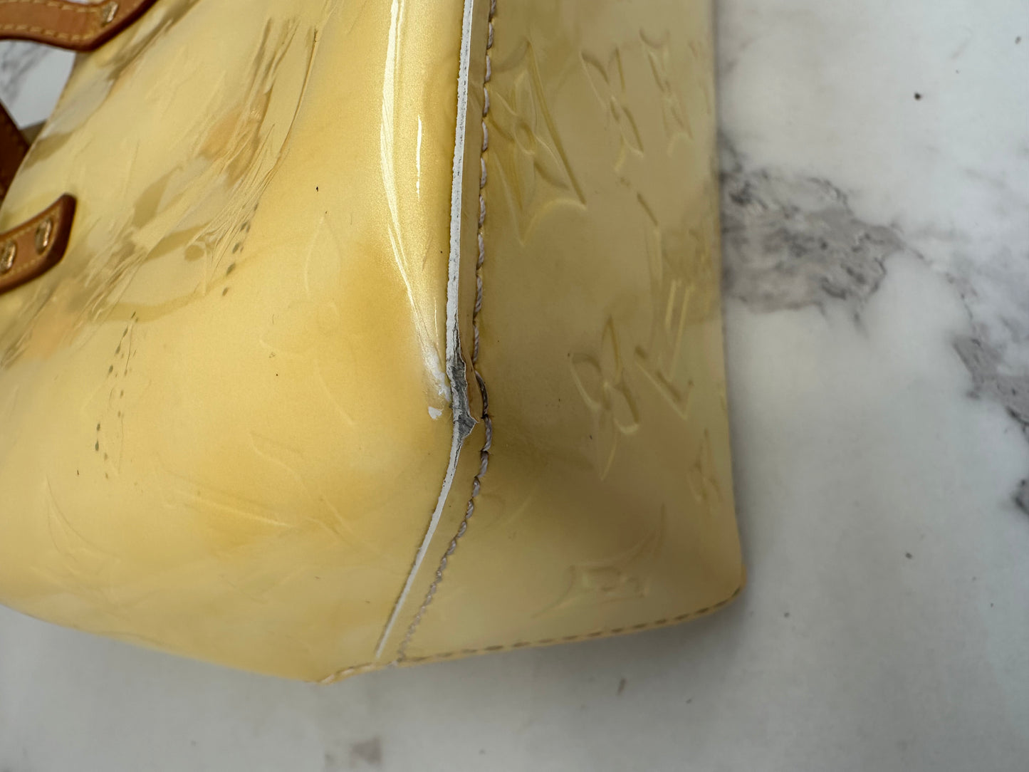 Louis Vuitton Reade PM Vernis Yellow