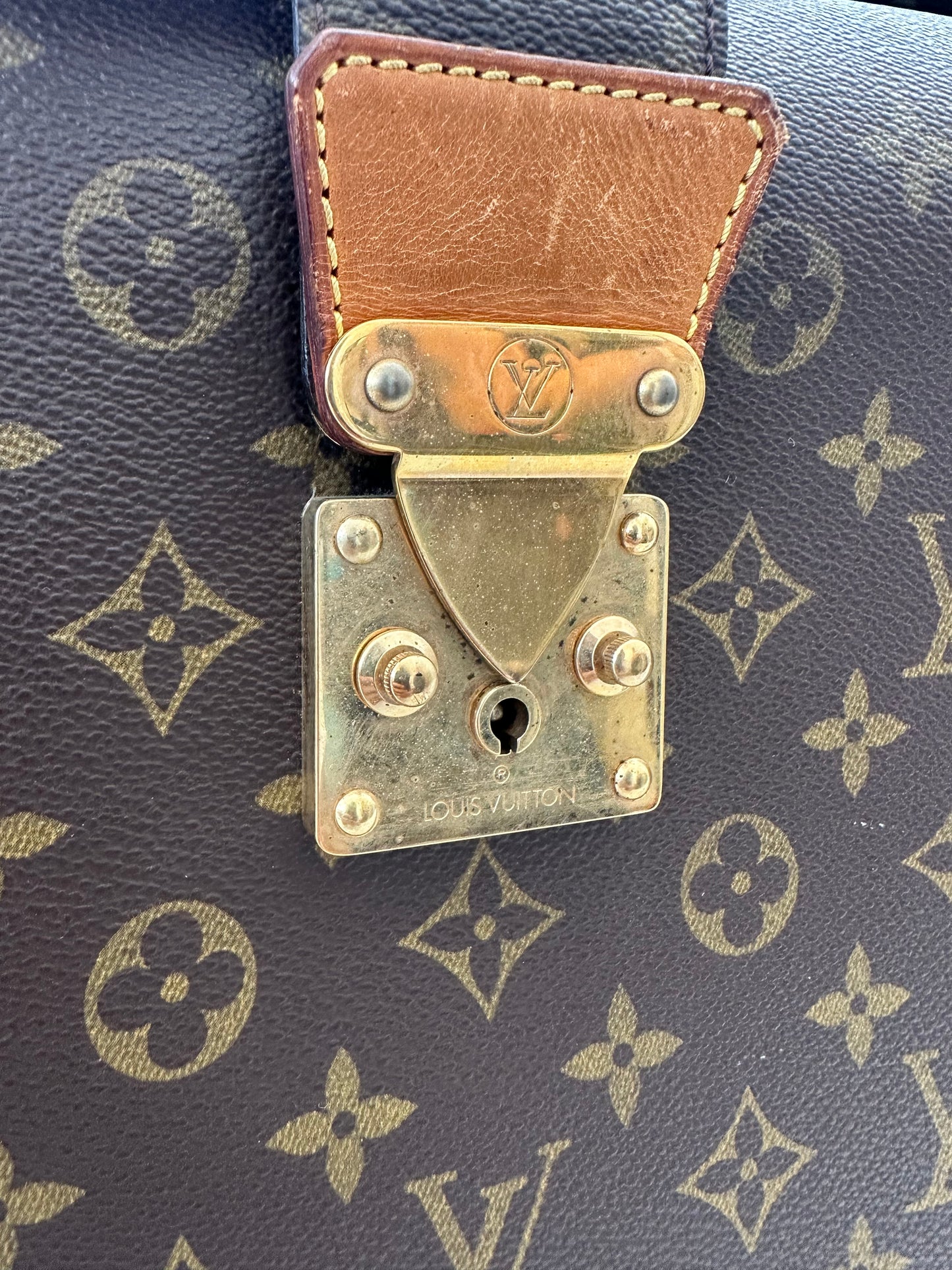 Louis Vuitton Porte Documents