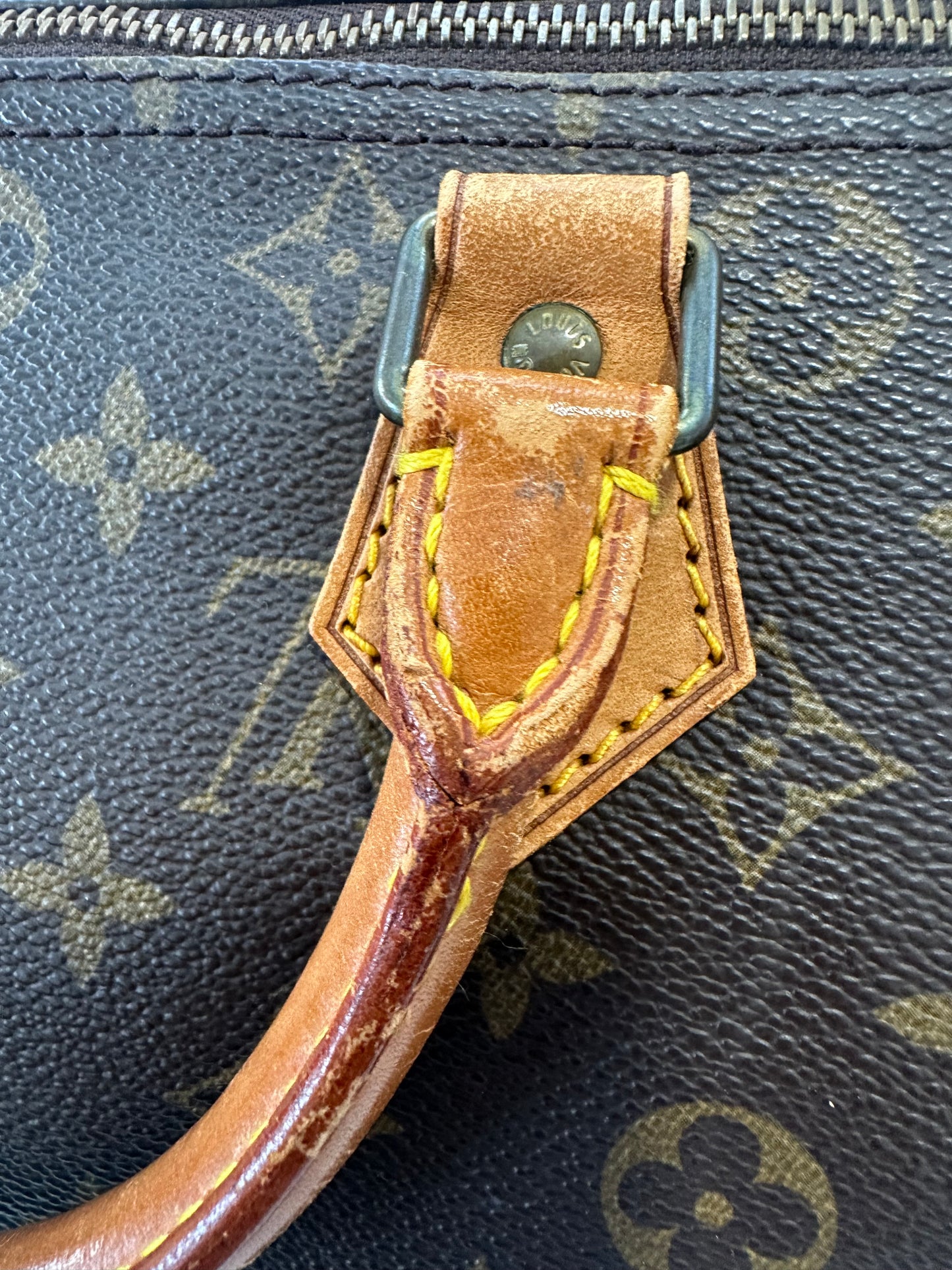 Louis Vuitton Speedy 30