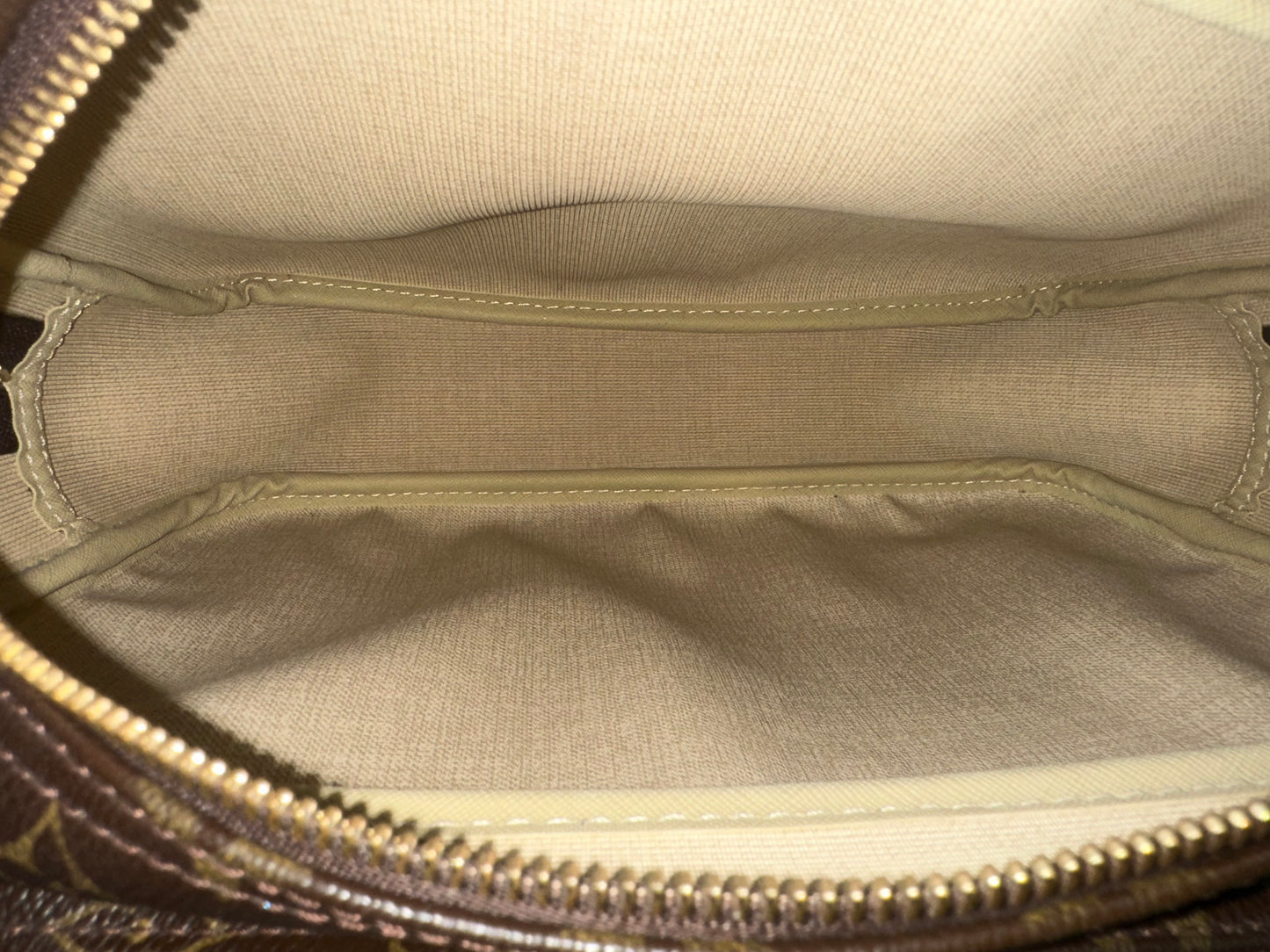 Louis Vuitton Reporter PM