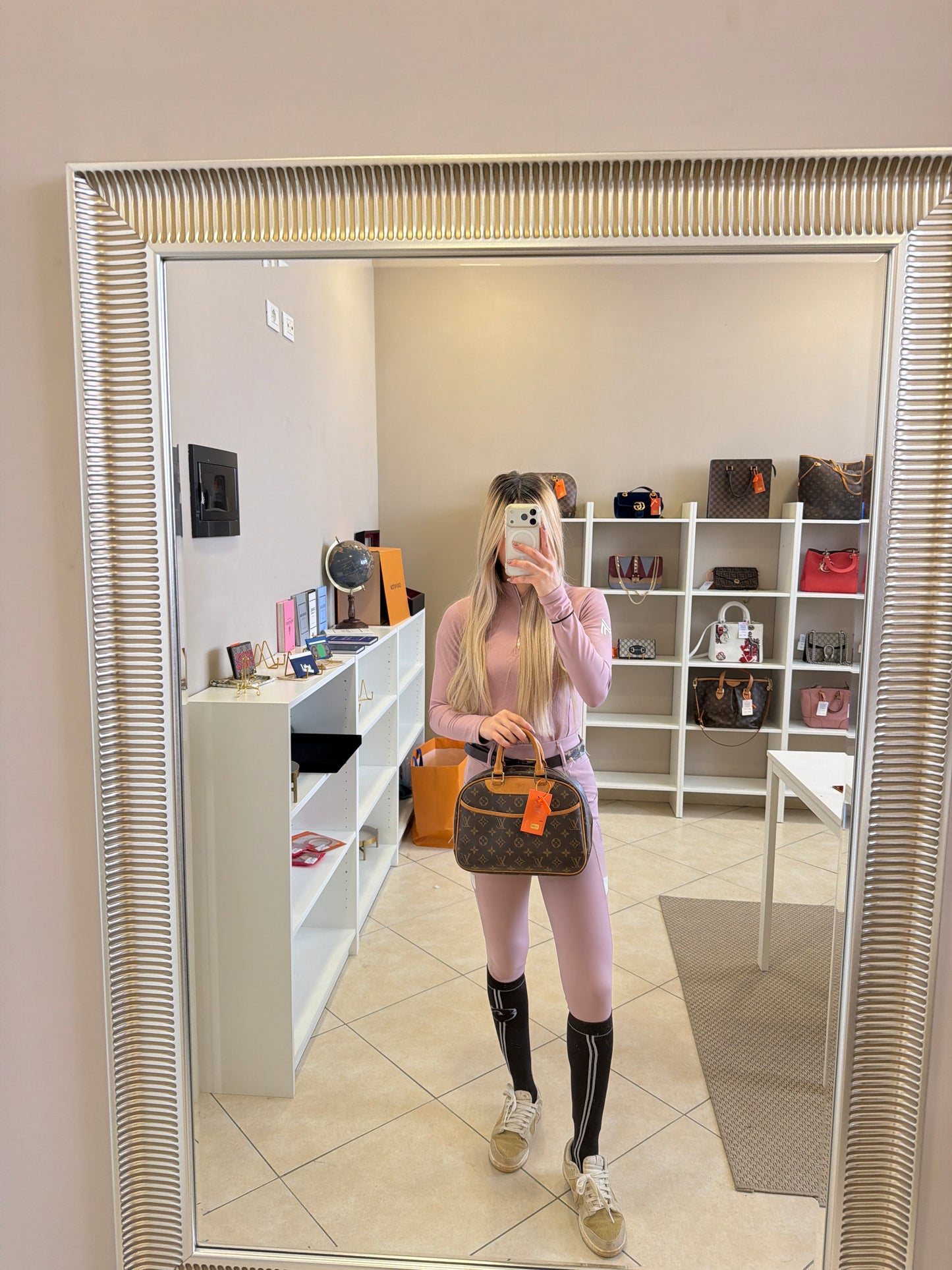 017832 - Louis Vuitton Trouville