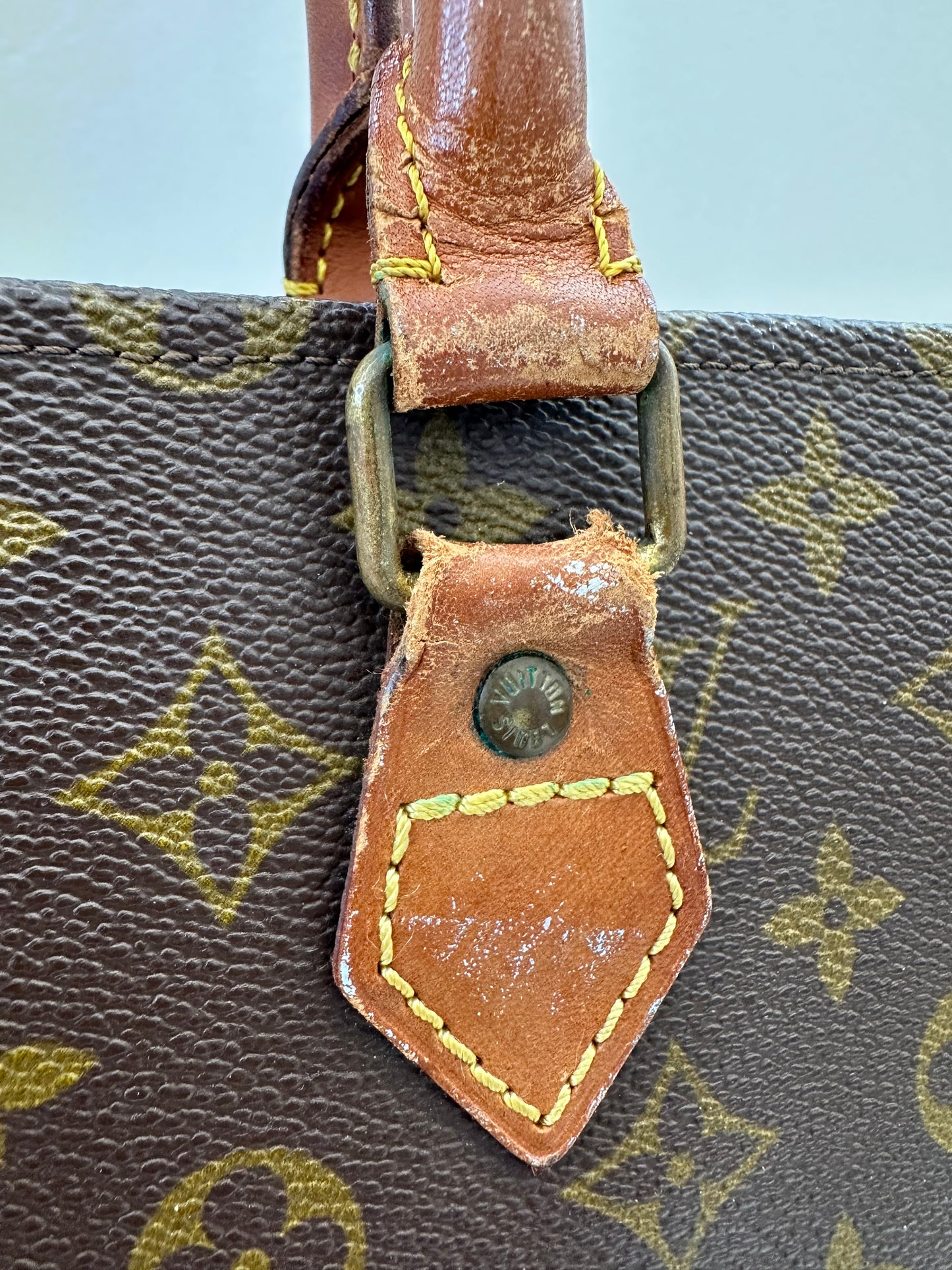 Louis Vuitton Sac Plat
