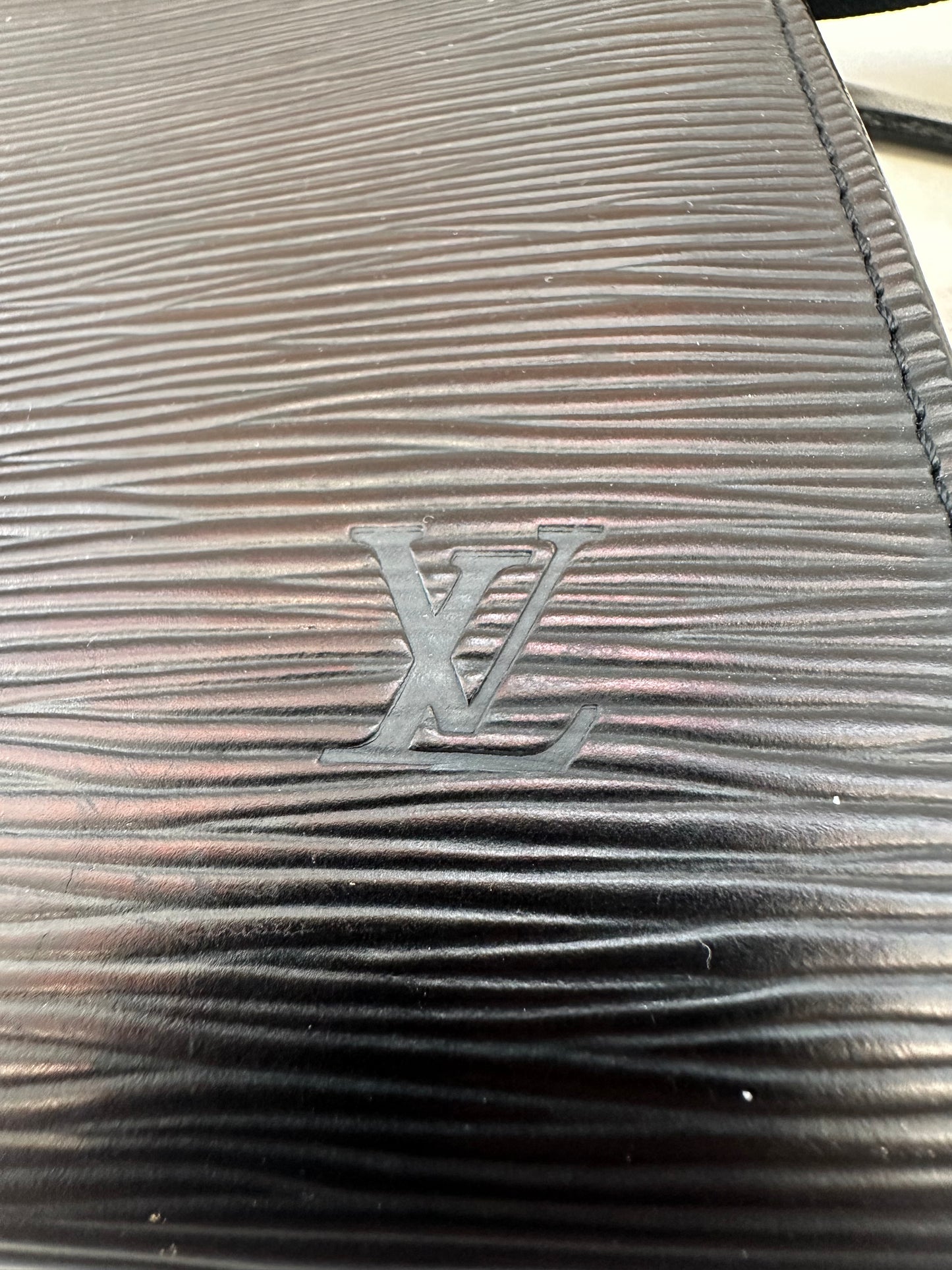 Louis Vuitton Pochette Epi Black