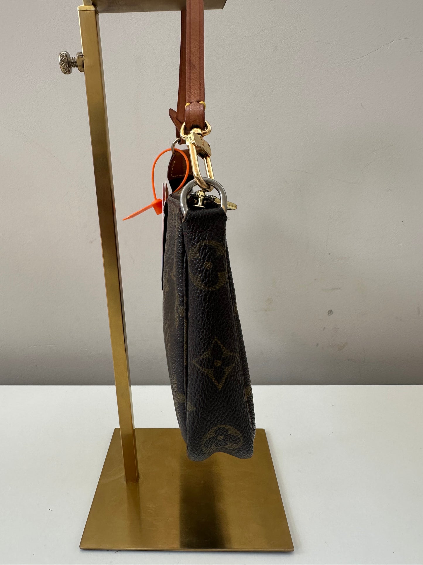 Louis Vuitton Pochette