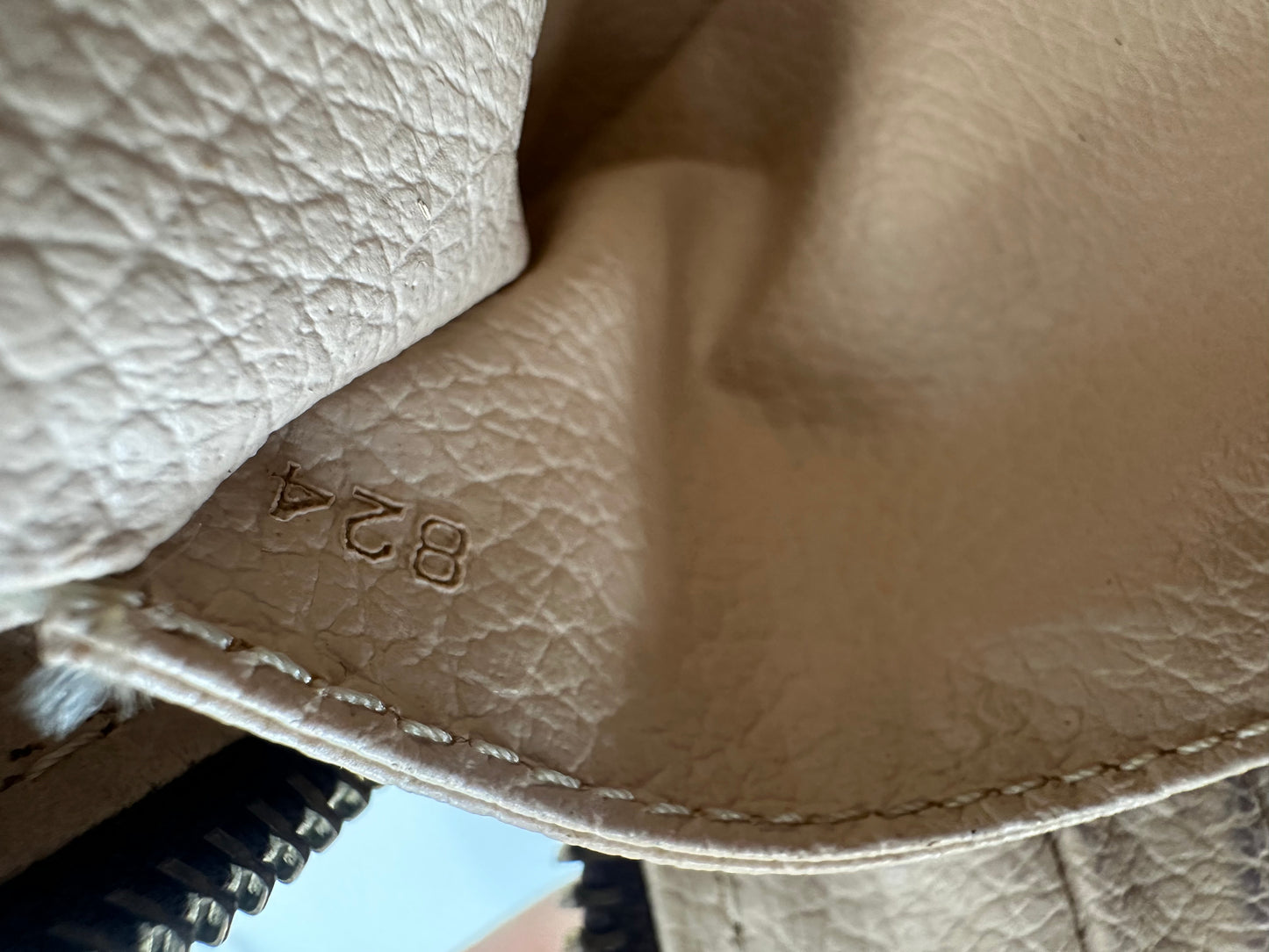 Louis Vuitton Trousse Toilette 23
