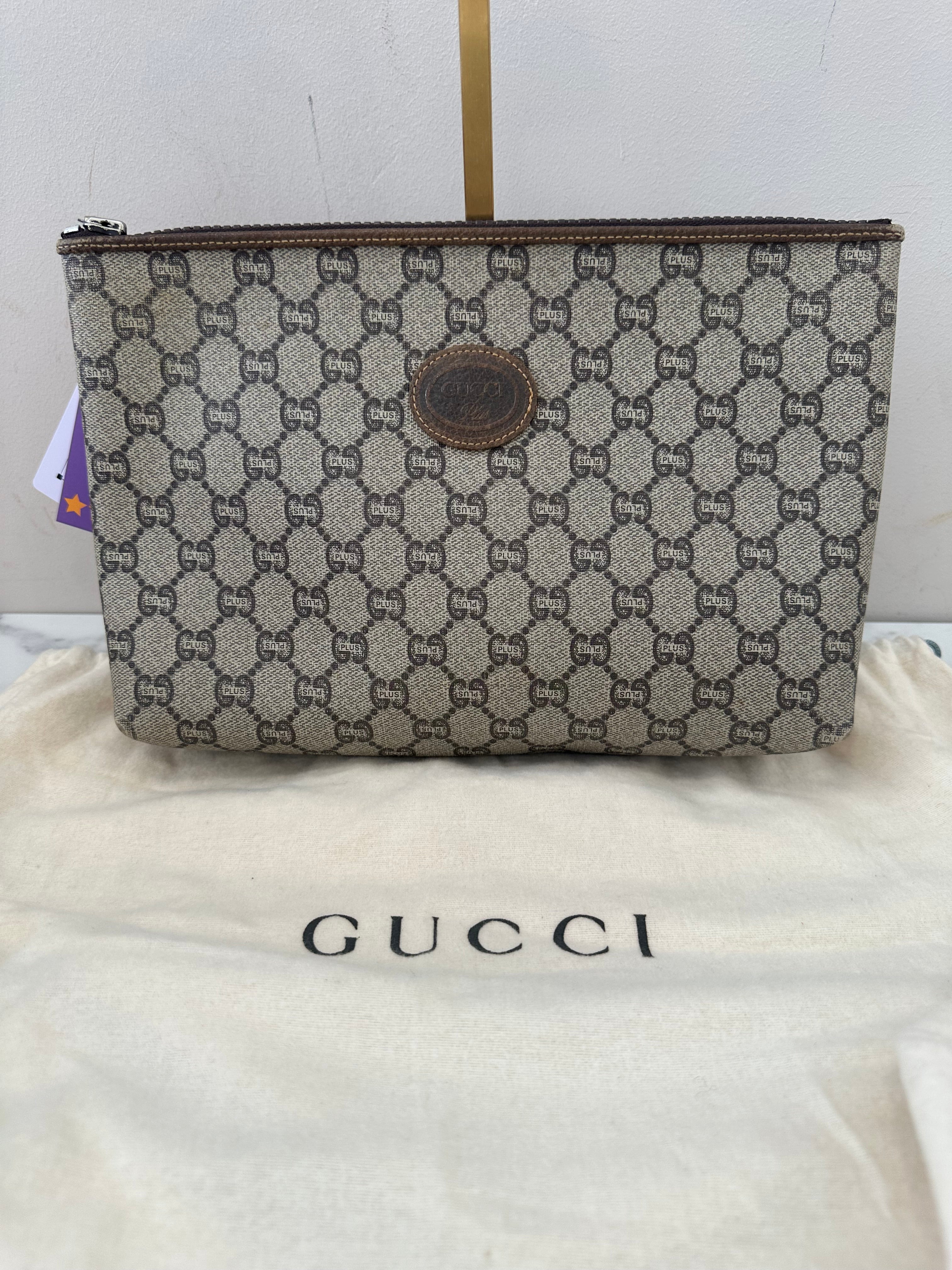 Gucci Pochette GG Plus