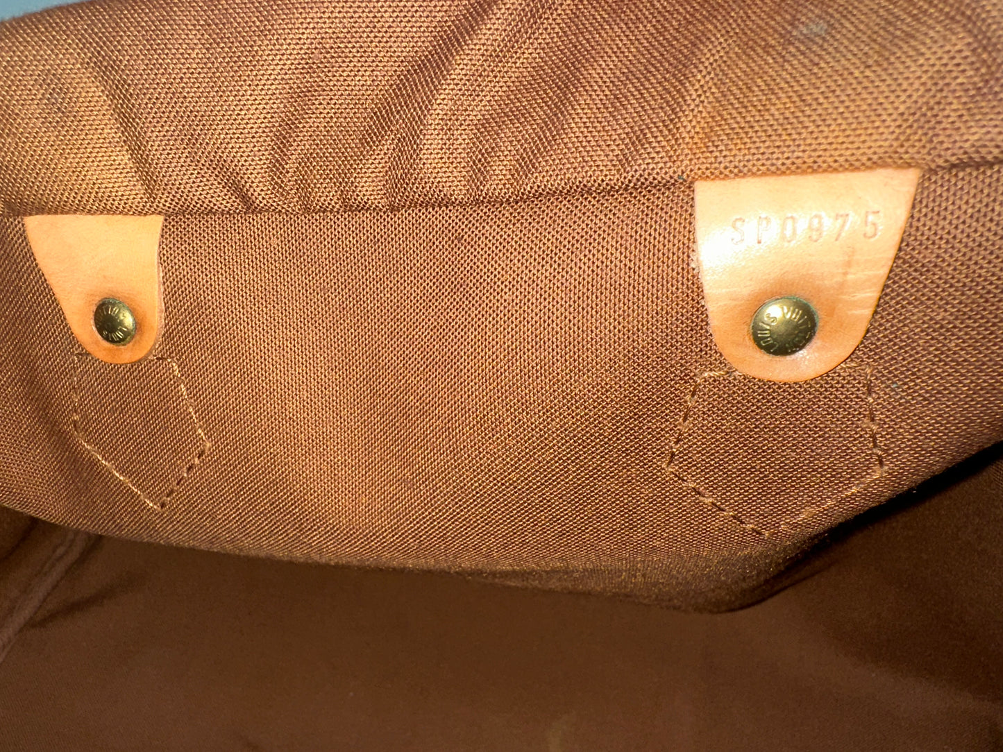 Louis Vuitton Speedy 40