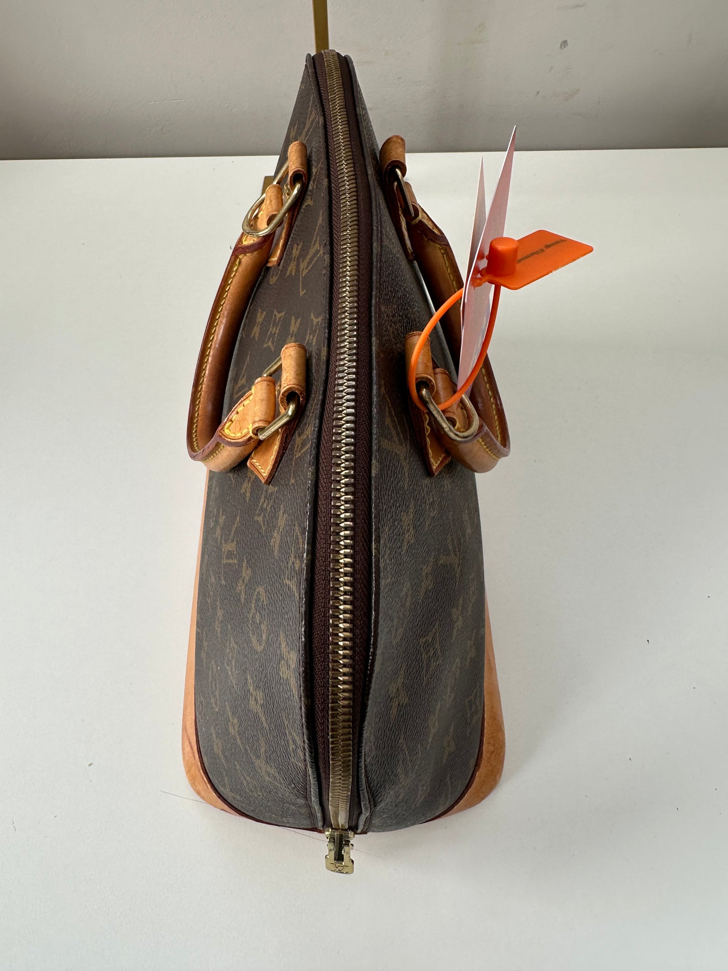 Louis Vuitton Alma