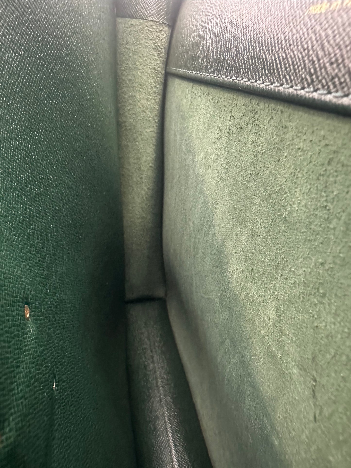 Louis Vuitton Taiga Serviette Kourad
