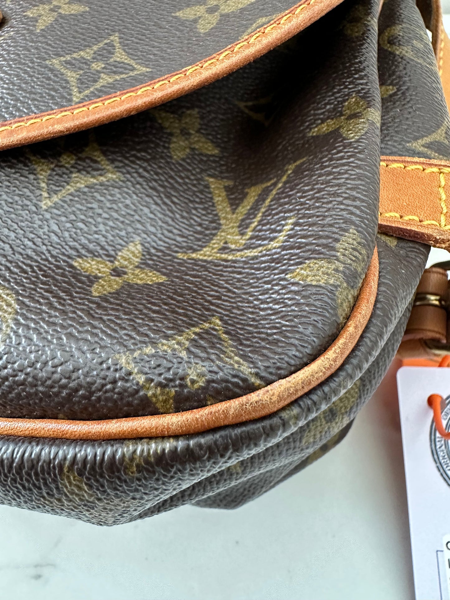 Louis Vuitton Saumur 30