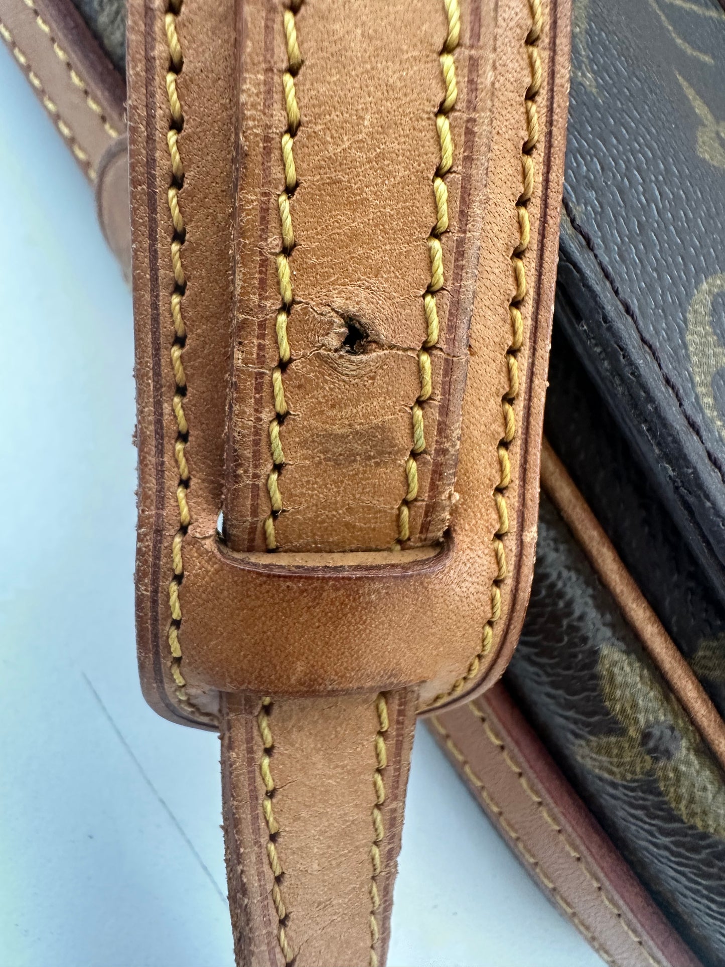 Louis Vuitton Saint German 24