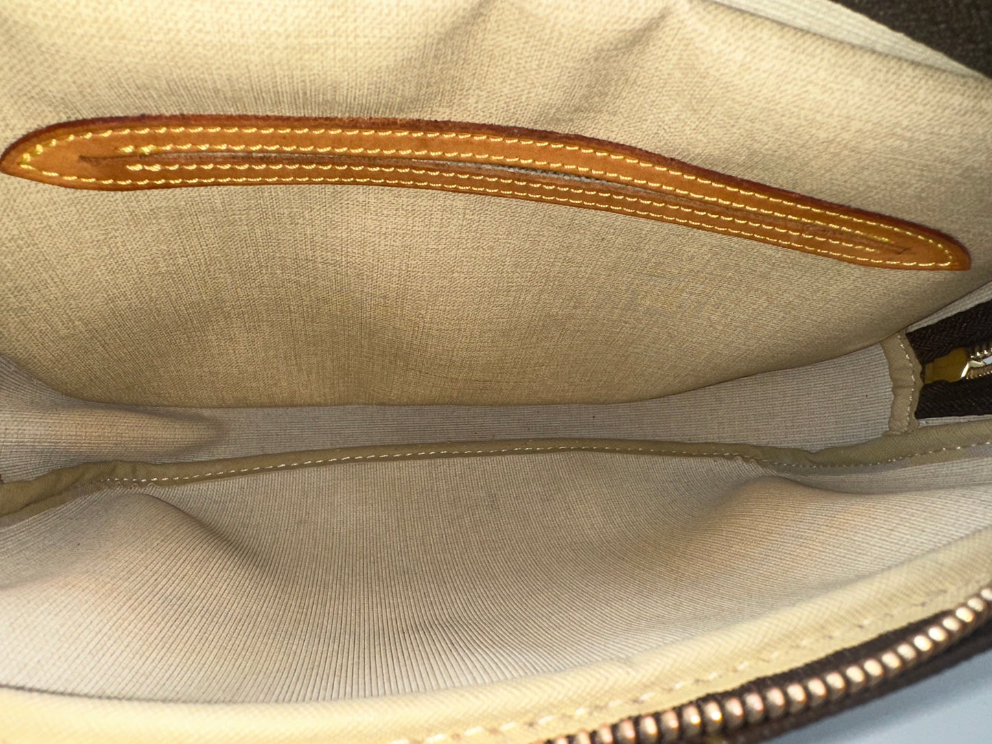 Louis Vuitton Reporter PM