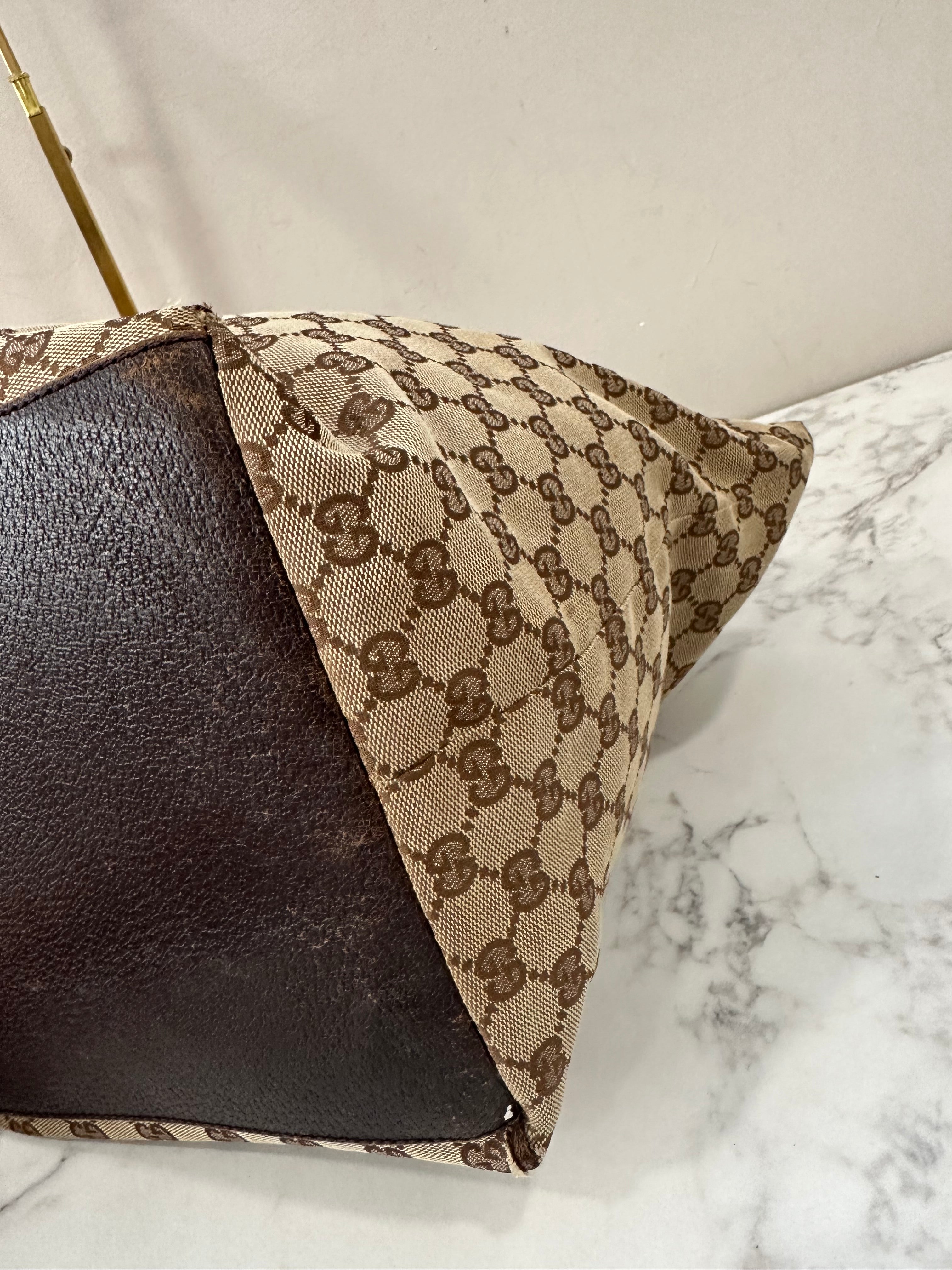 Gucci Beige