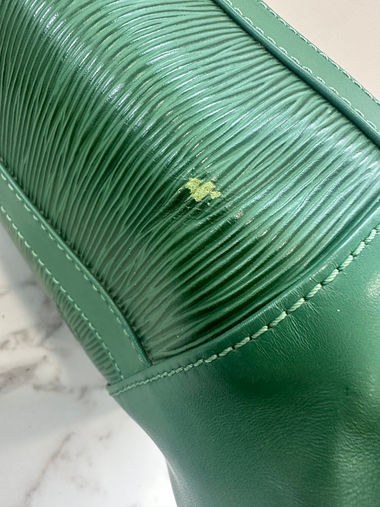 Louis Vuitton Randonne PM Epi Green