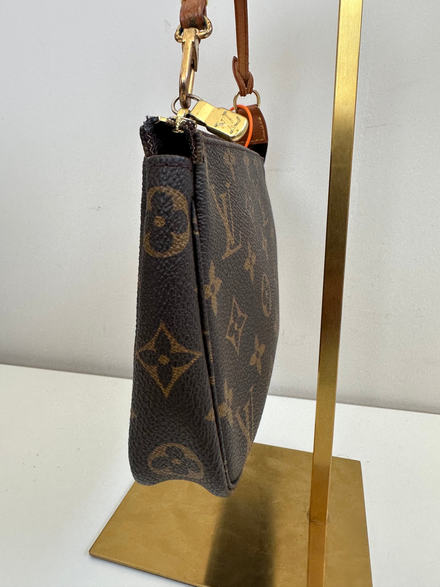 Louis Vuitton Pochette