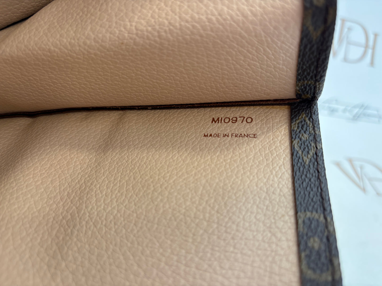 018277 - Louis Vuitton Sac Plat
